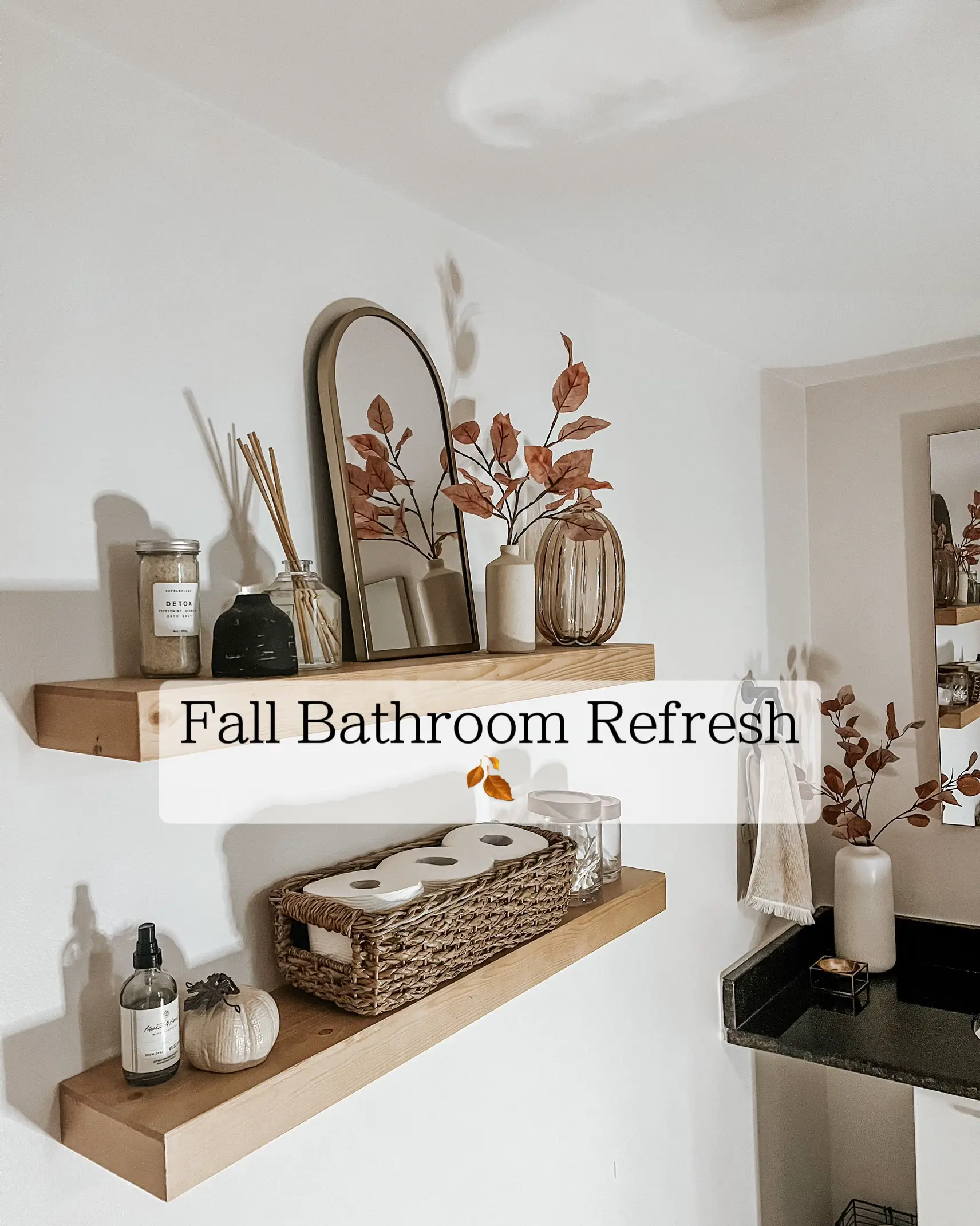 Fall Bathroom Styling🍂 | chelseaalysaが投稿したフォトブック | Lemon8