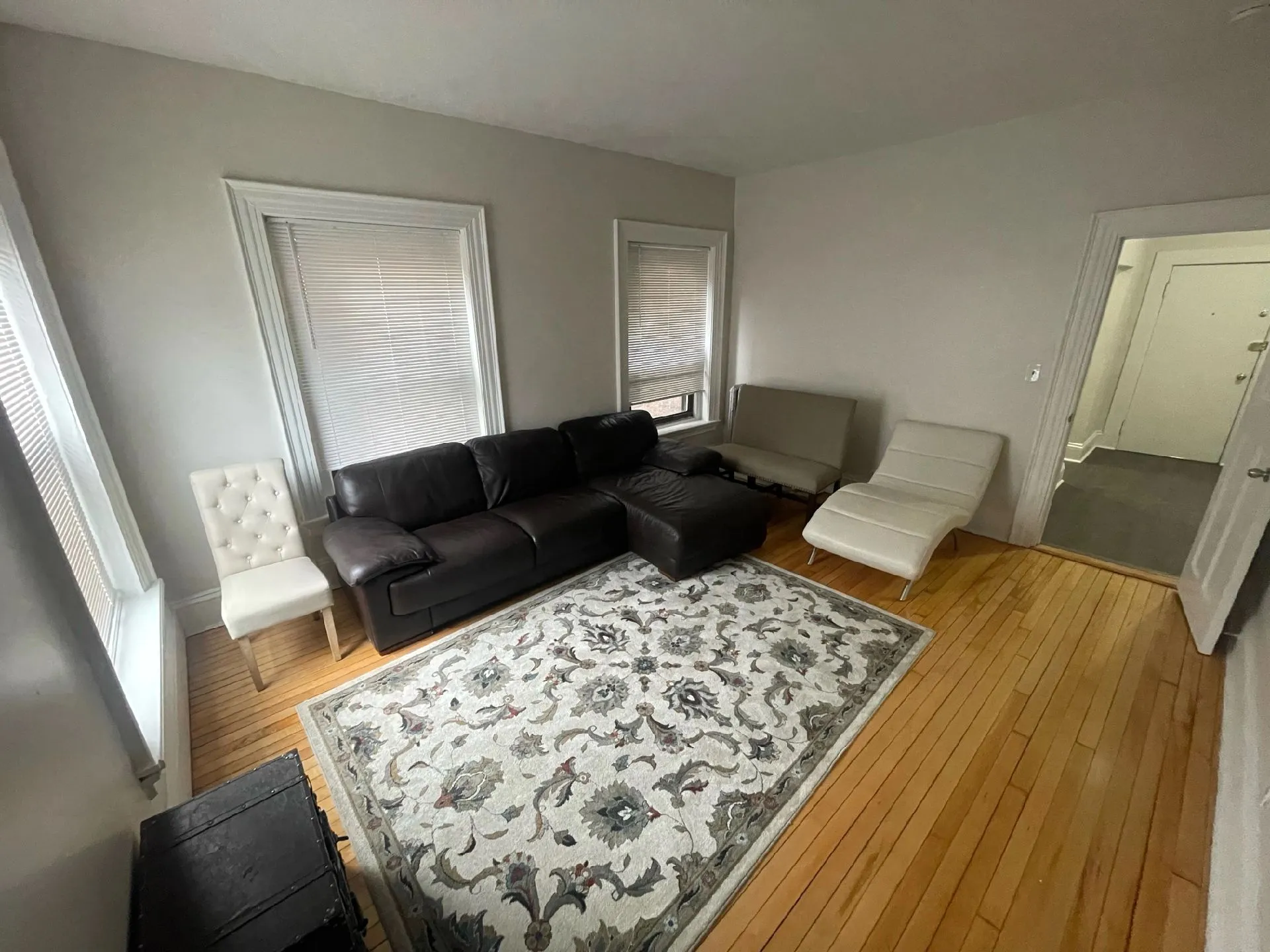 2B Apartment in Fenway $3500 | Gallery posted by Joseph.W | Lemon8