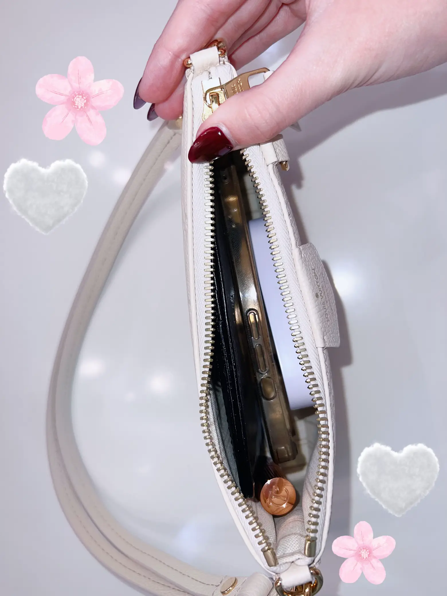 What I carry in my Neverfull!!, Gallery posted by Hallie Greer