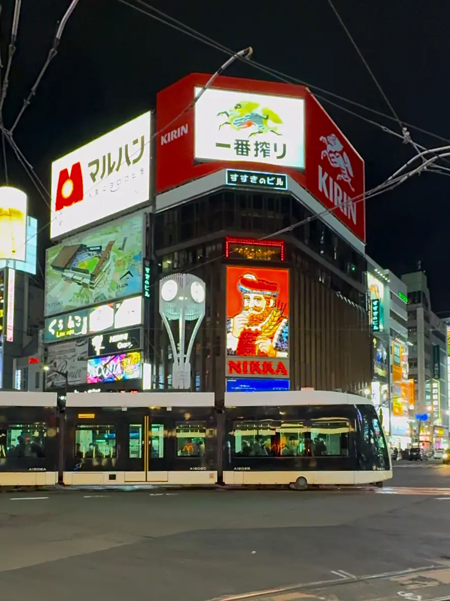 札幌市の路面電車 | たかしPが投稿したフォトブック | Lemon8