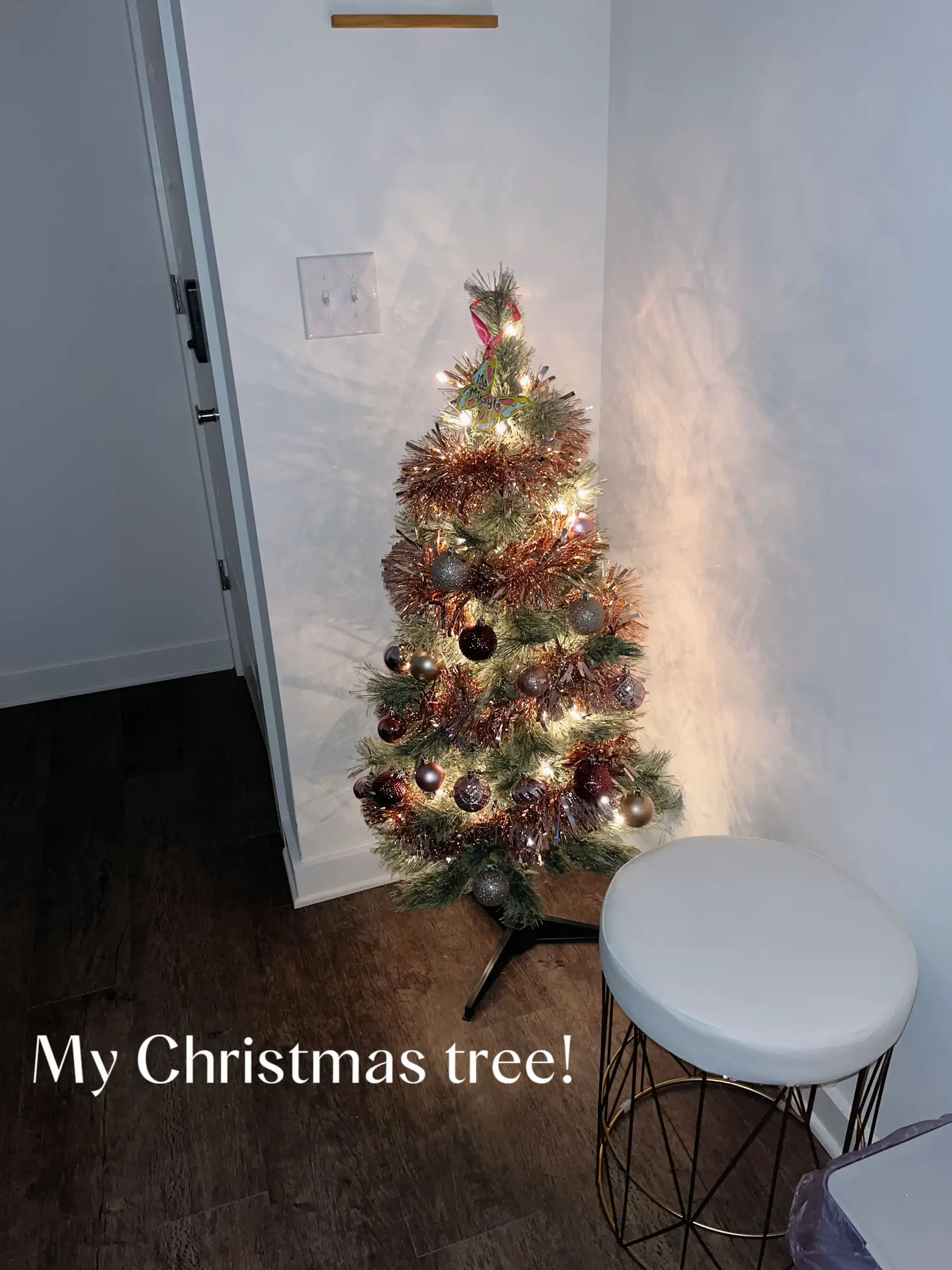 My Christmas tree! Gallery posted by Mikayla Banyard Lemon8