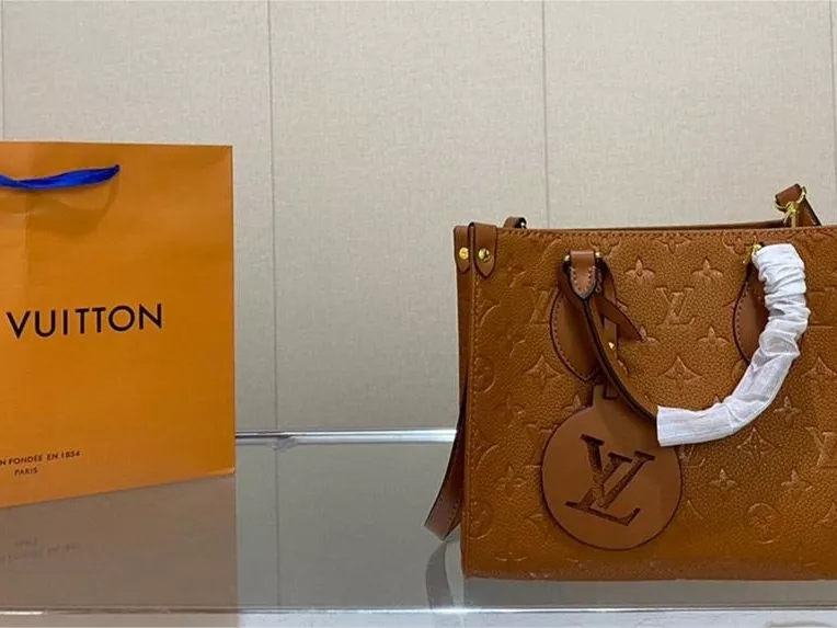 Louis Vuitton エンボス ビジネスバッグ ベージュ 中型(LV Louis Vuitton エンボス ビジネスバッグ ベージュ 中型(LV