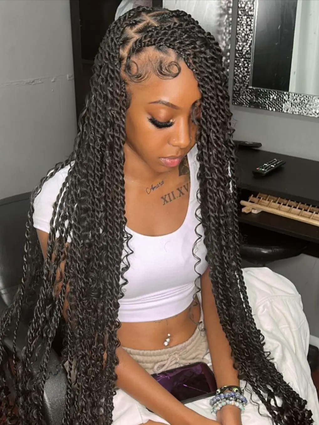 30 Gorgeous Passion Twists Styles to Try in 2024  Twist hairstyles, Twist  braid hairstyles, Short box braids hairstyles