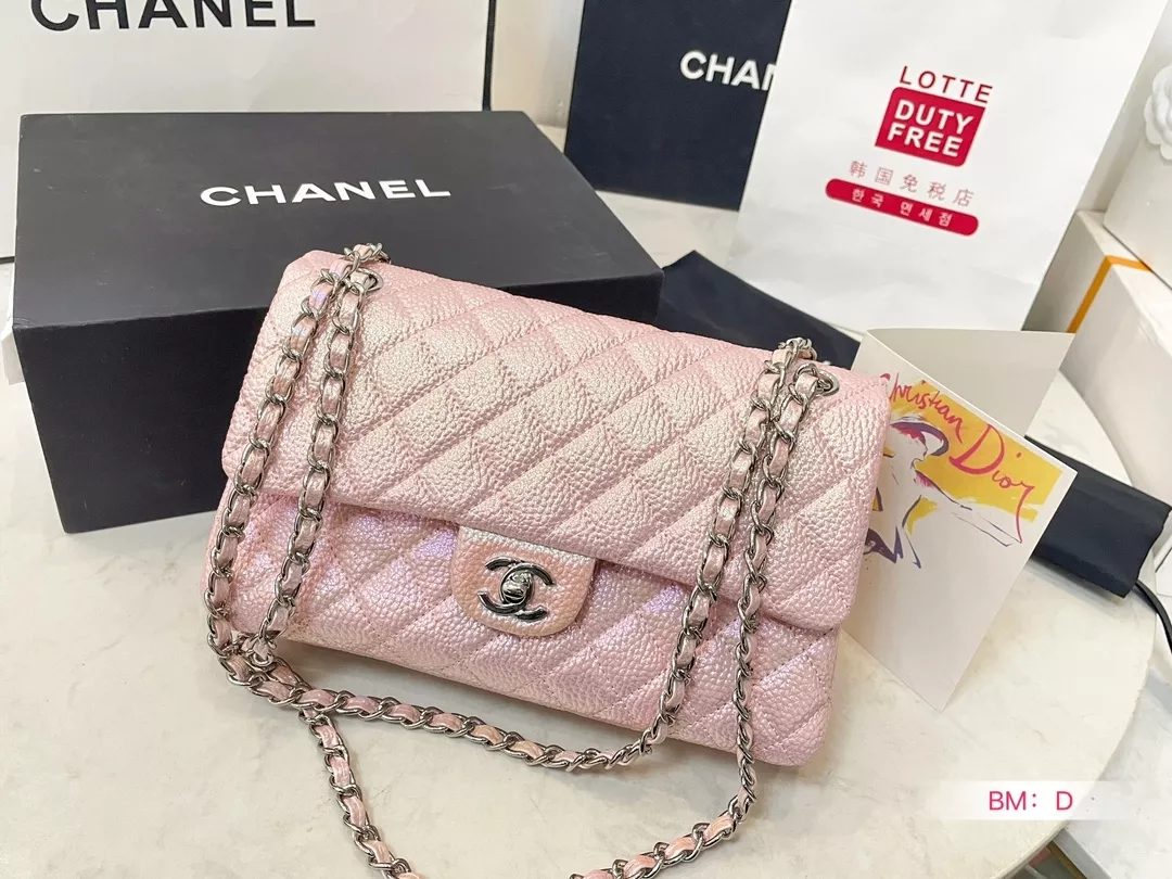 CHANEL, Gallery posted by Julia