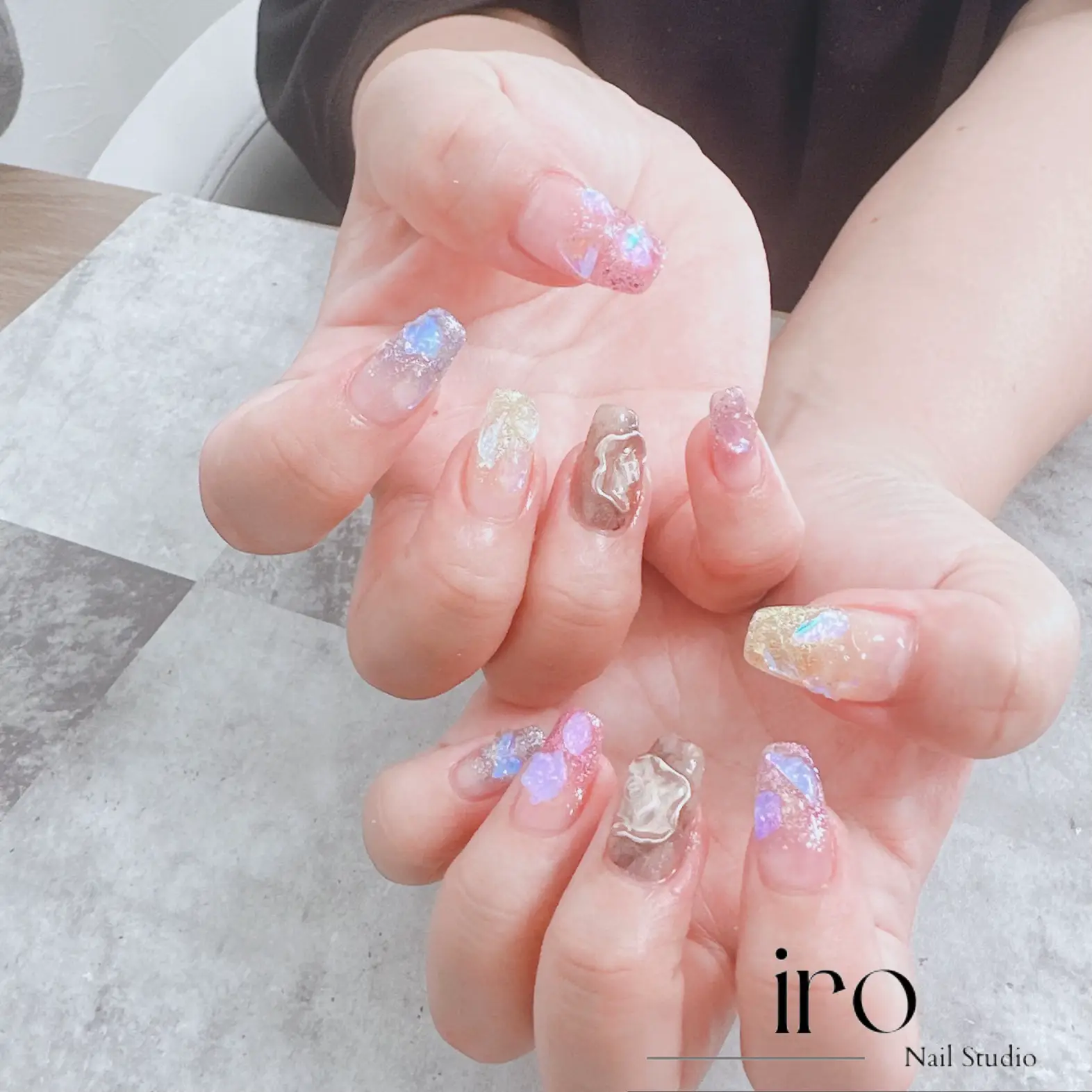 うるちゅる♡シーリングスタンプネイル | Nail Studio iroが投稿したフォトブック | Lemon8