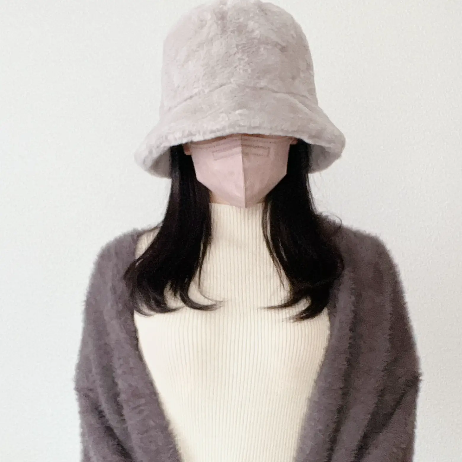UGG フェイクファーバケケットハット