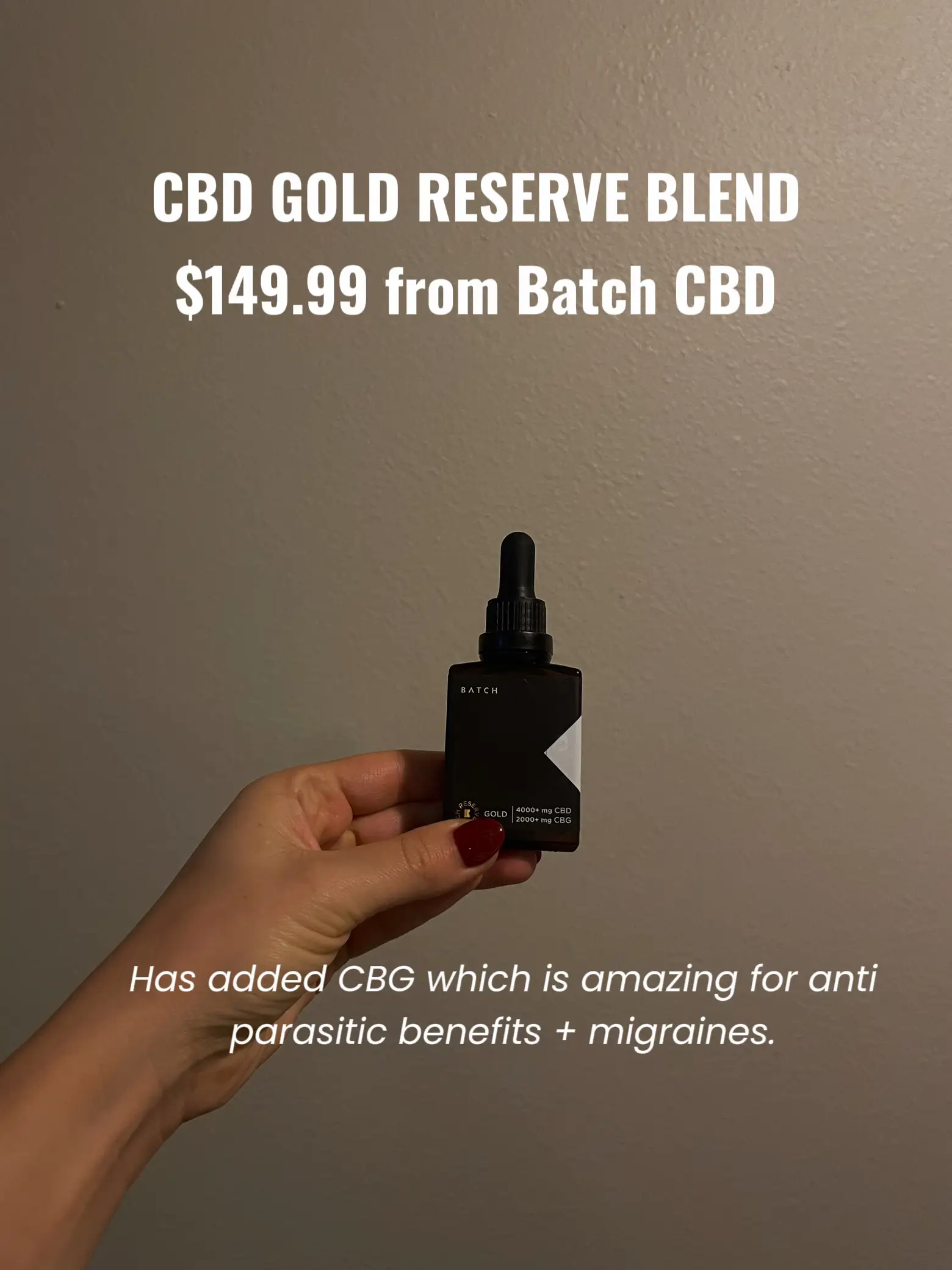  A bottle of CBD gold reserve blend