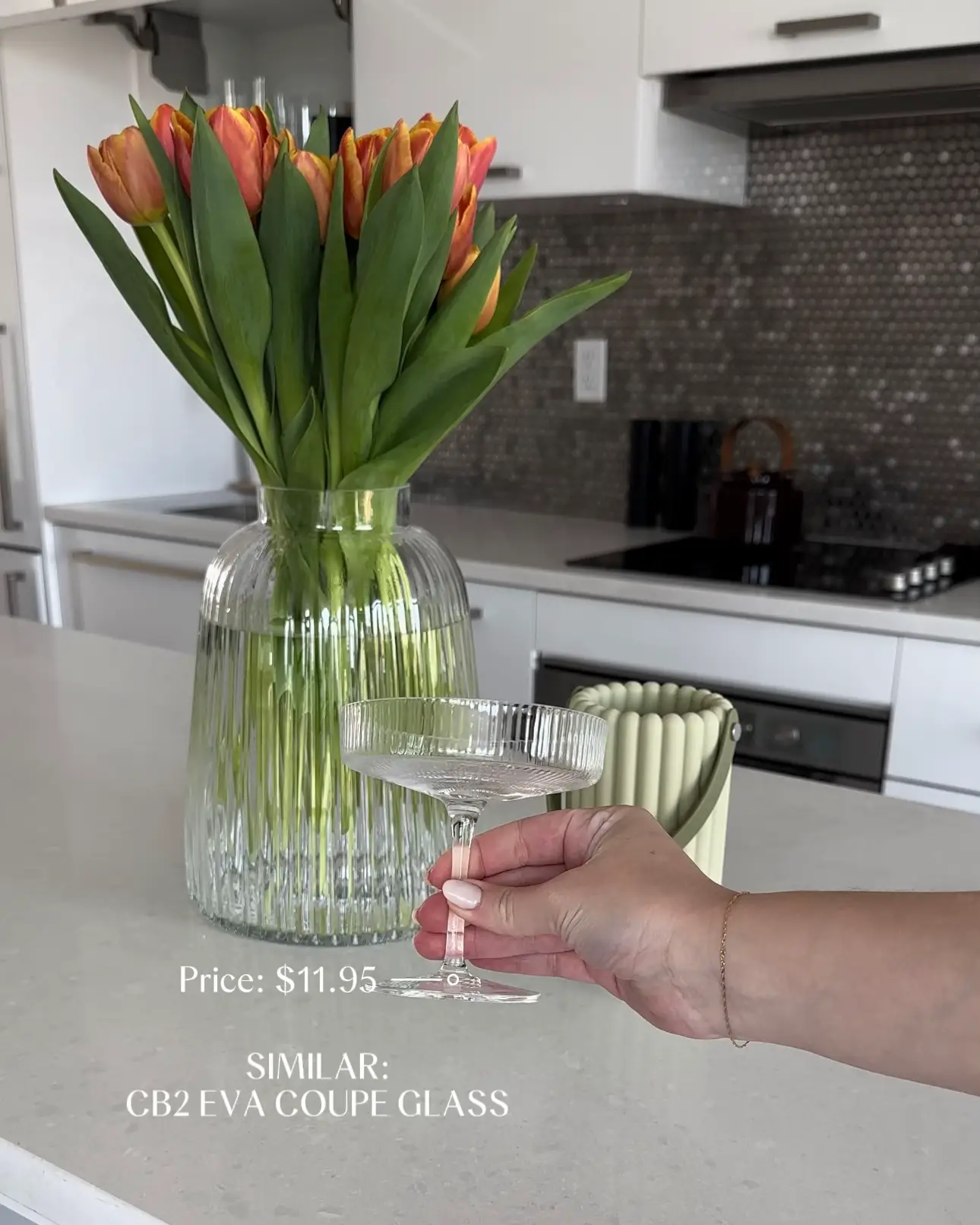 Personalized Tulips Can Glass, Can Glass Cup, Ice Coffee Glass, Lid &  Straw, Trendy Cup,Floral Glass Can Cup