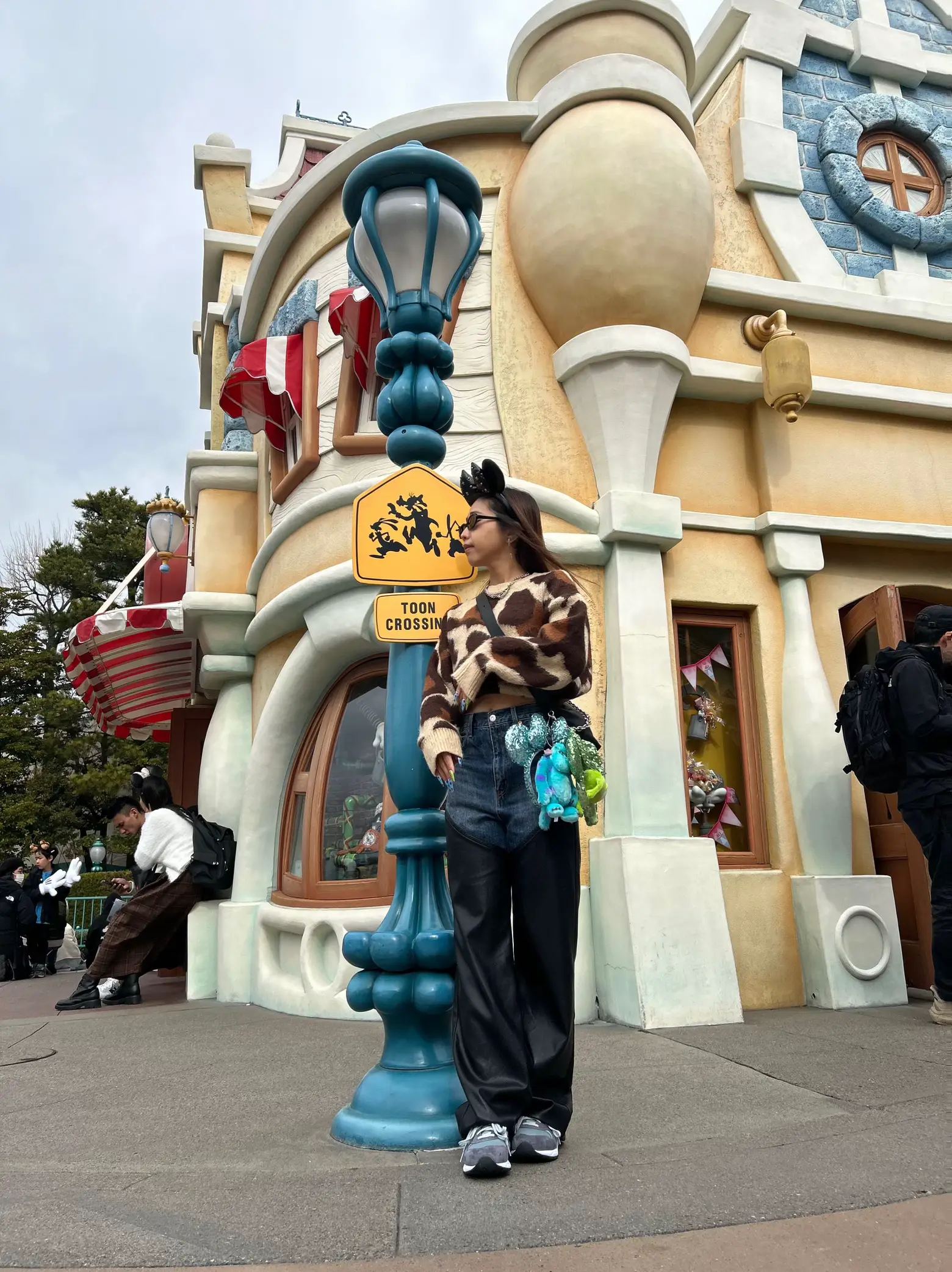 Disneyland🏰🐭🎀ミニーの日 | みみたぶ🍑が投稿したフォトブック | Lemon8