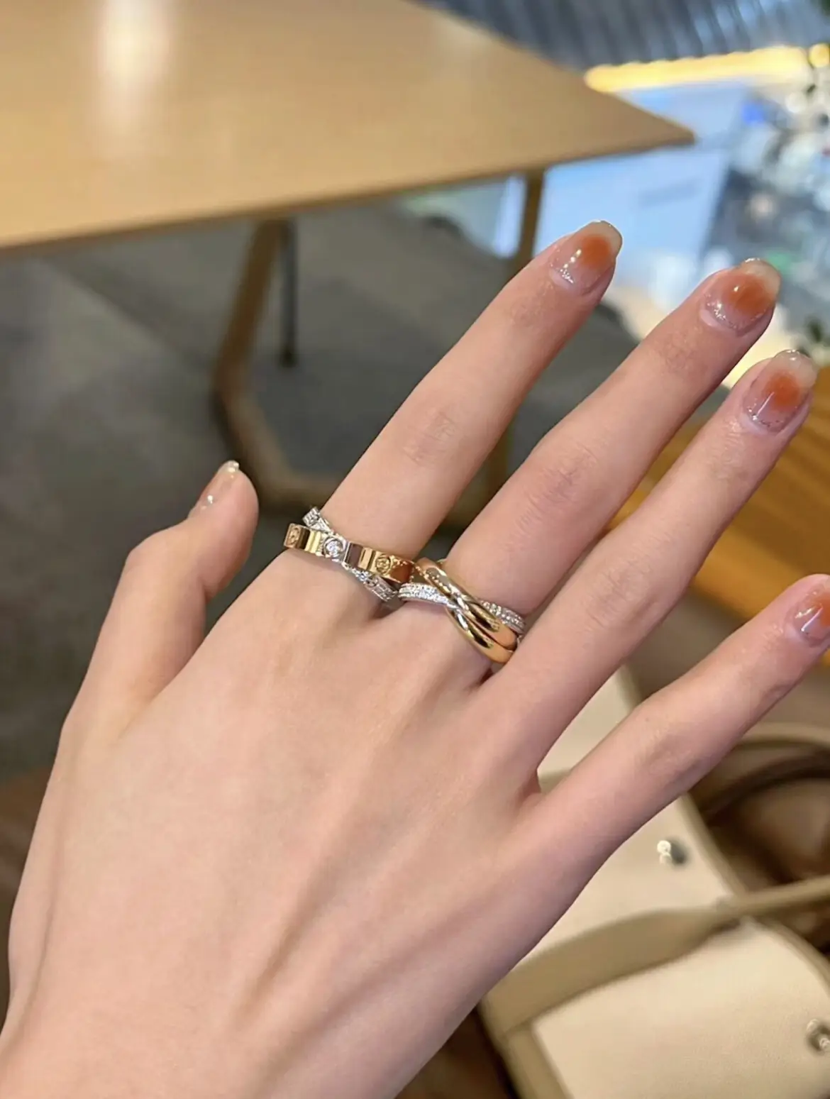 自分のご褒美にカルティエ購入💍✨ | みゆが投稿したフォトブック | Lemon8