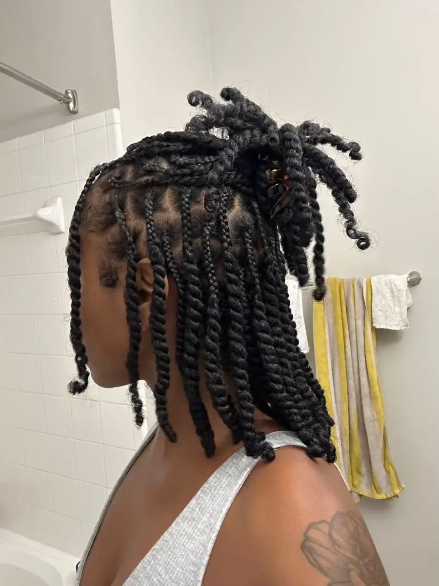 I finished my mini twists set 🥹 It took me a week, doing small sections  are a time. Do you see how long and thick my hair got though?!