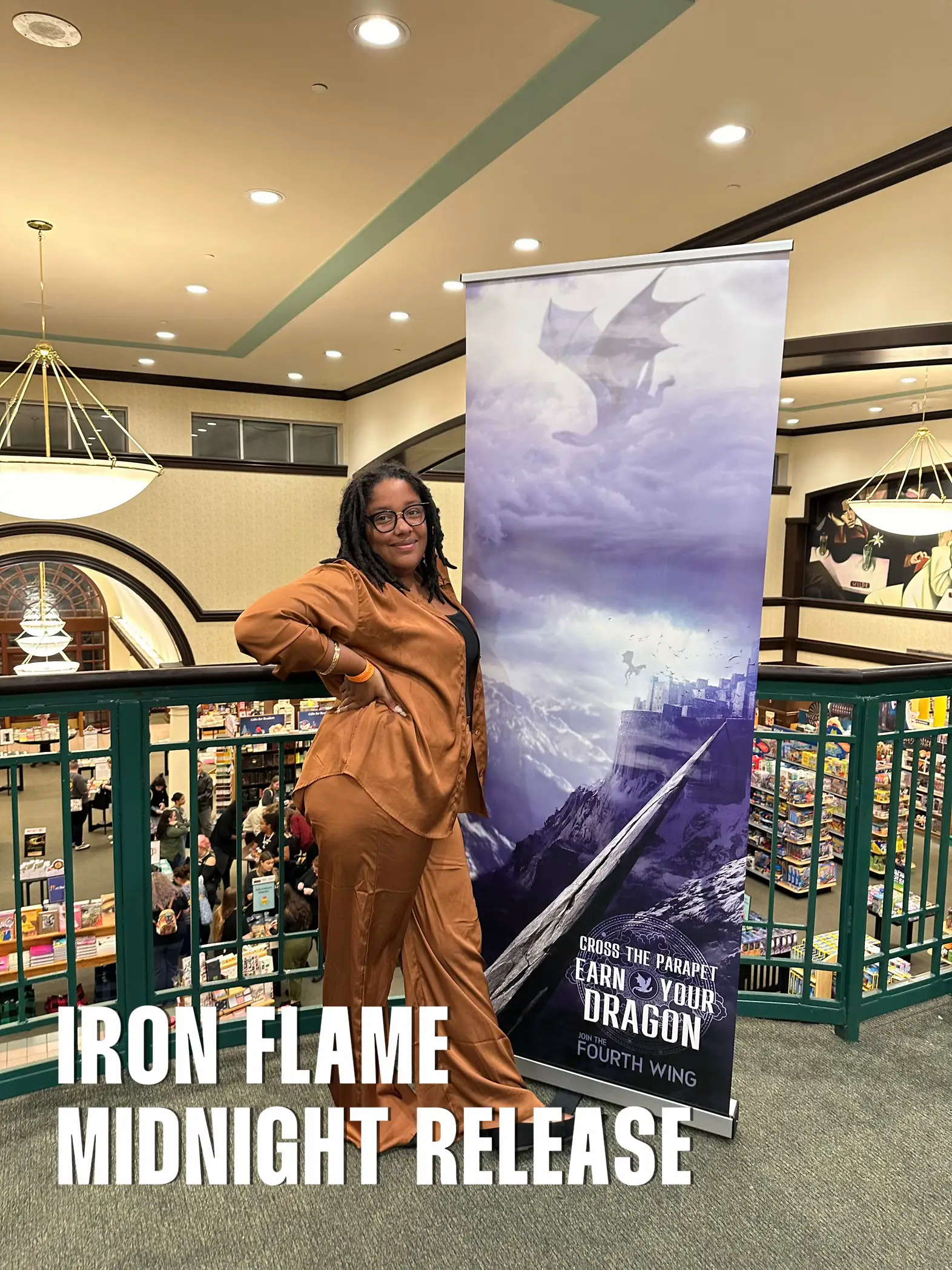 Iron Flame Cover reveal, Gallery posted by Darkfaerietales