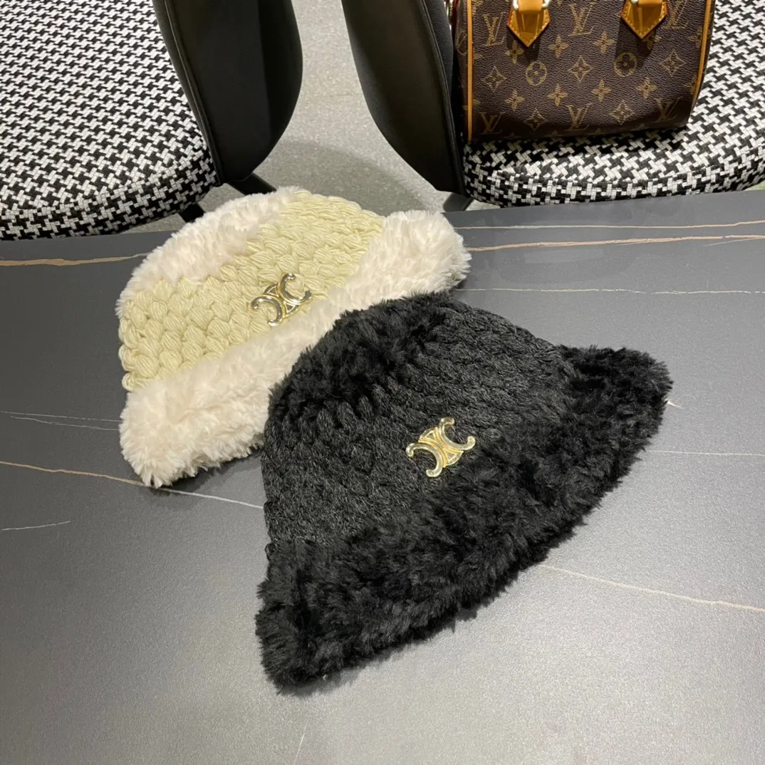 celine かわいいお姉さんの帽子🧢 | GiGiboyが投稿したフォトブック