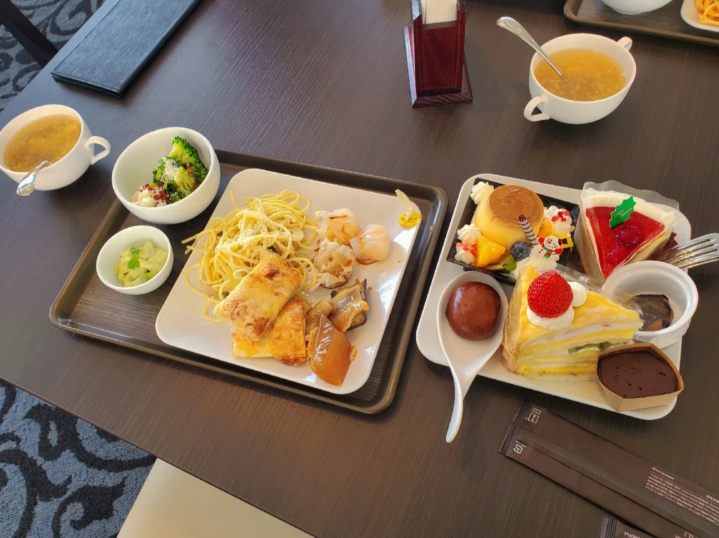 シャトレーゼホテル石和 1泊2日朝食付 ペアご宿泊招待券 ペアチケット