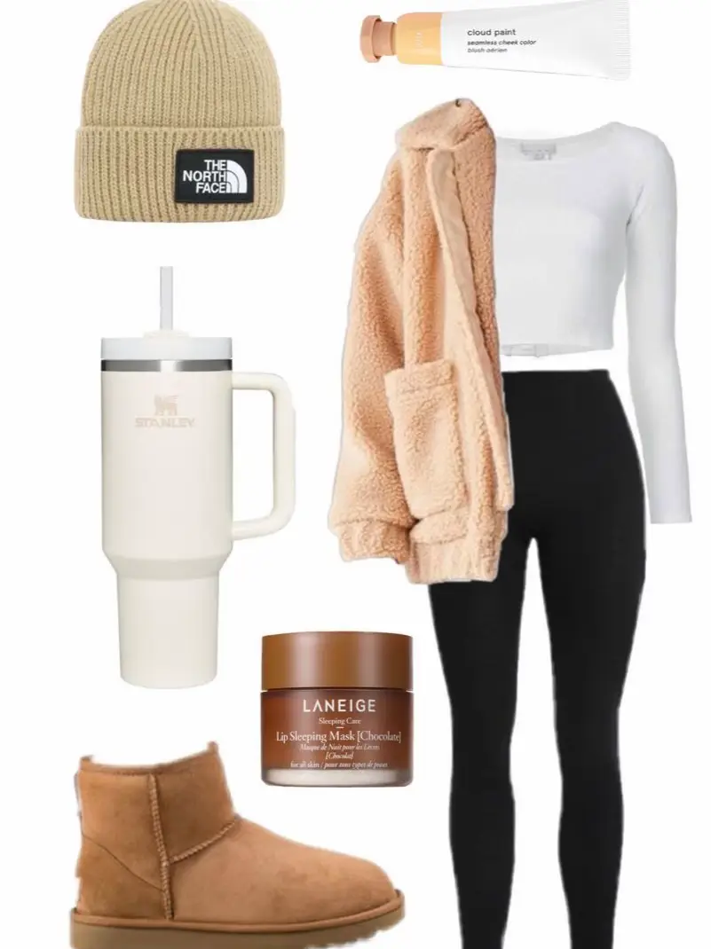 Friday attitude 🤍👼🏼 . . . . . . Winter outfit inspo, Pinterest  aesthetic, 90s style, leg warmers, monochrome outfit, winter sty