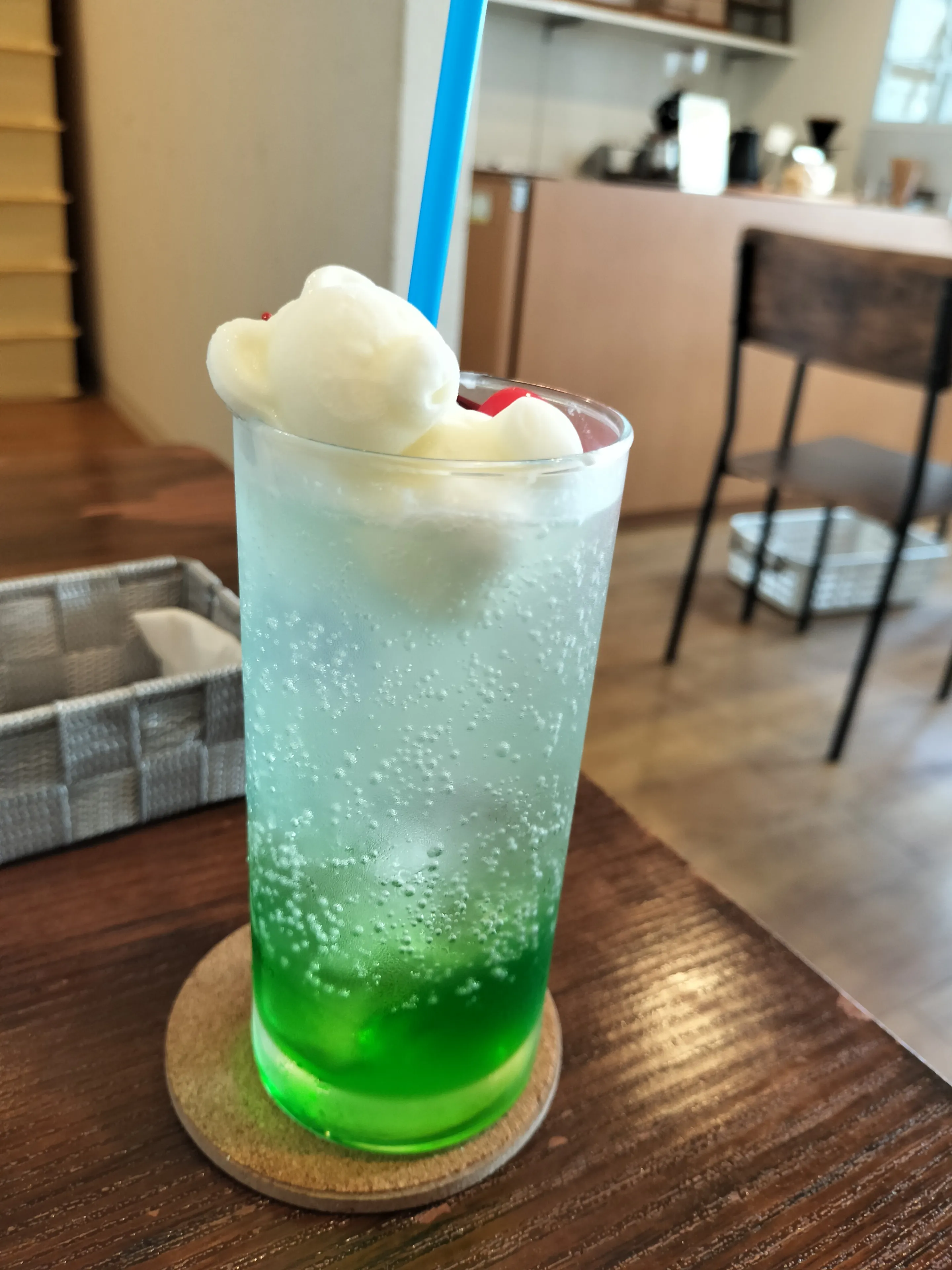 デザートメロン ラウンドレジンヘアゴム UVレジン)炭酸はじける！メロンソーダ風ヘアゴムの作り方！気泡