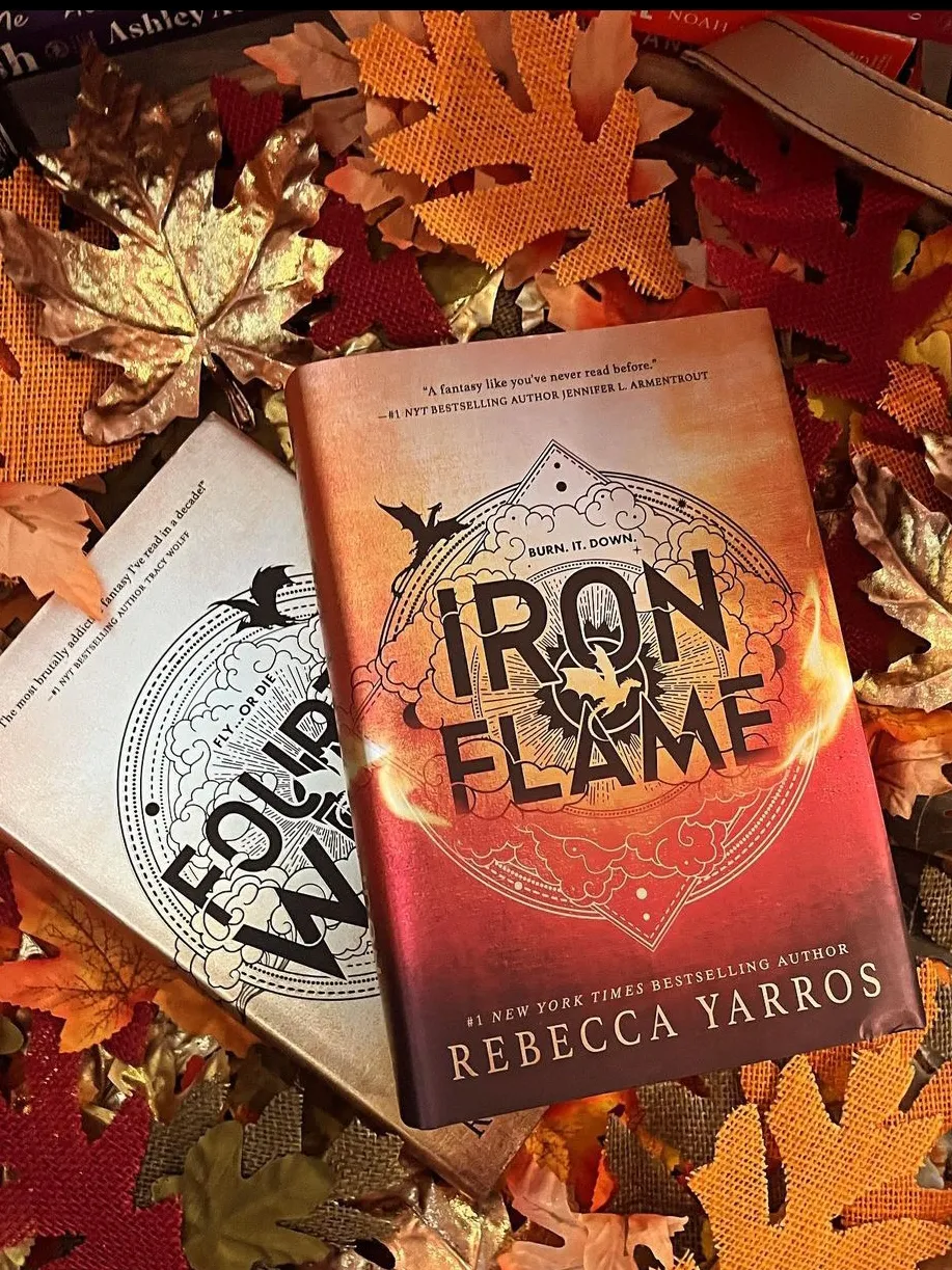 Book Review: Iron Flame by Rebecca Yarros #IronFlame #FourthWing