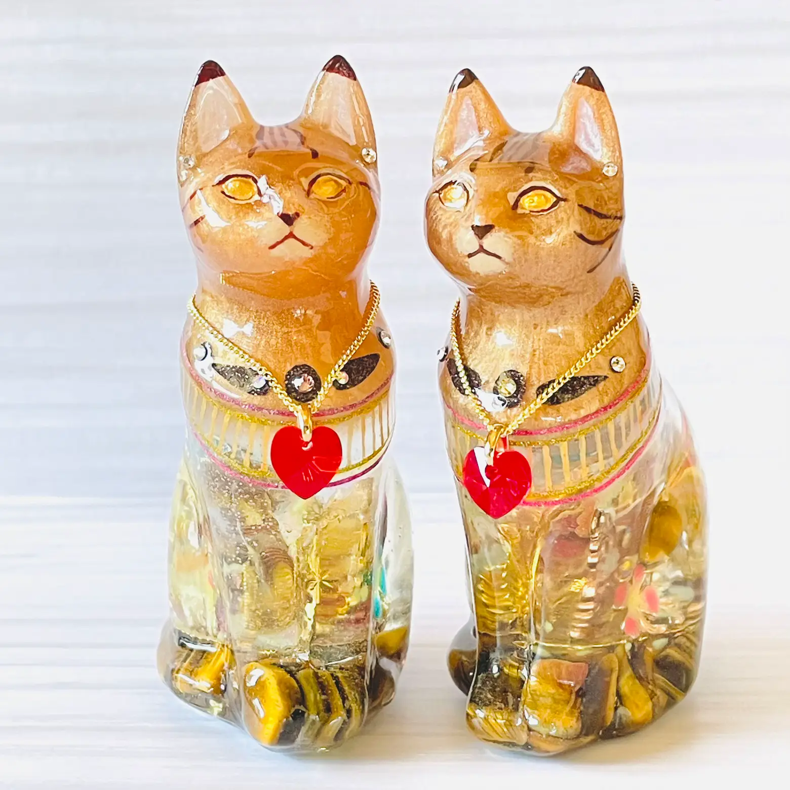 ぐでねこチャンとチョコケーキ　ヘアクリップ　トラネコ ぐでねこチャンとチョコケーキヘアクリップトラネコ