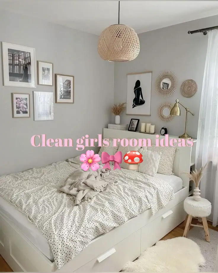 Downtown girl room 🕯🥐📸🧺  Girl room inspiration, Girl room, Room  inspiration bedroom