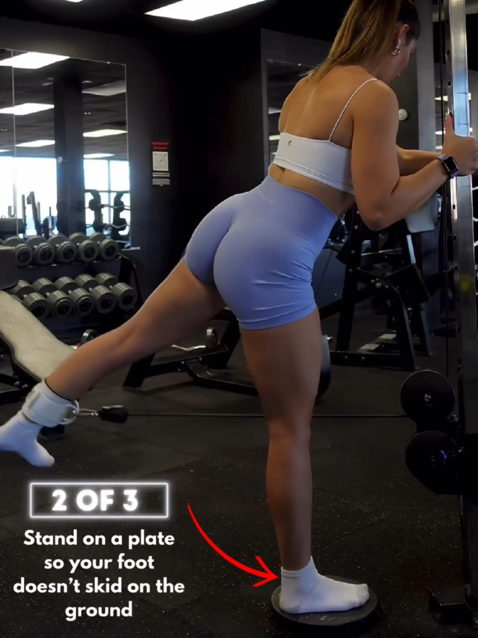 FIX YOUR FORM glute medius kickbacks Gallery posted by Kylie B Lemon8