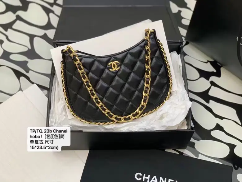 TP/TQ. 23b Chanel hobo！[色][色]简单复古,尺寸15*23.5*2cm