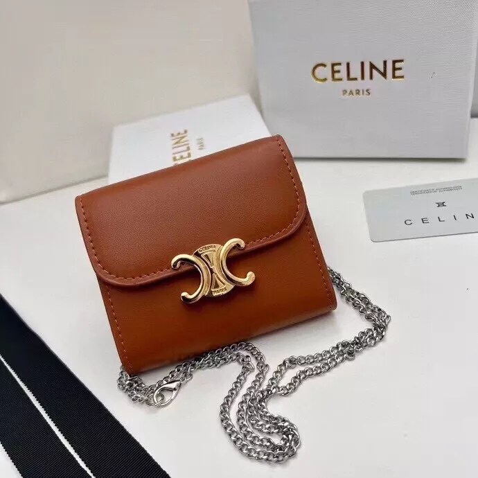 新品】CELINE スモール トリフォールドウォレット パウダー おしく