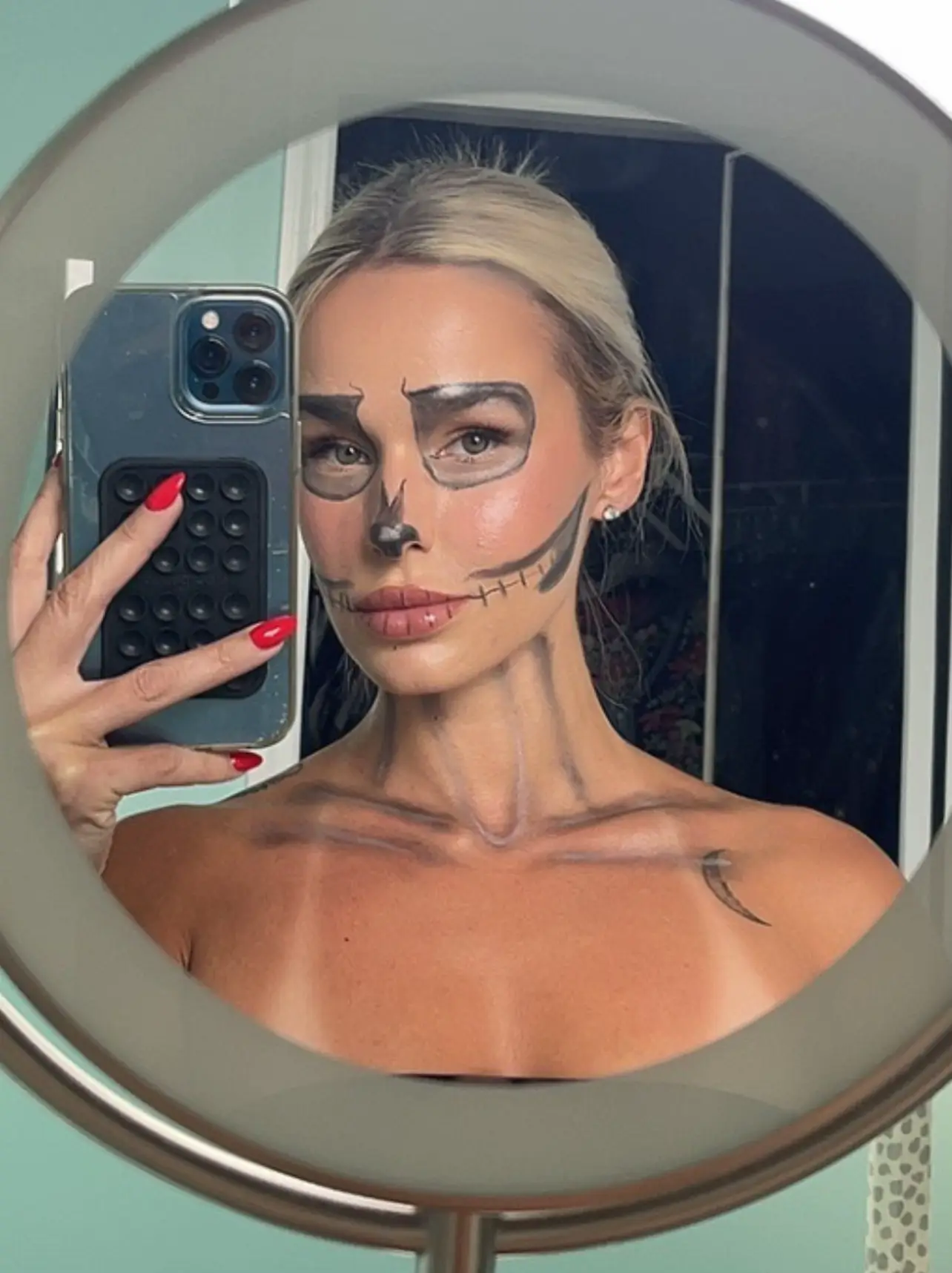 easy-halloween-skull-makeup-gallery-posted-by-kayla-lemon8