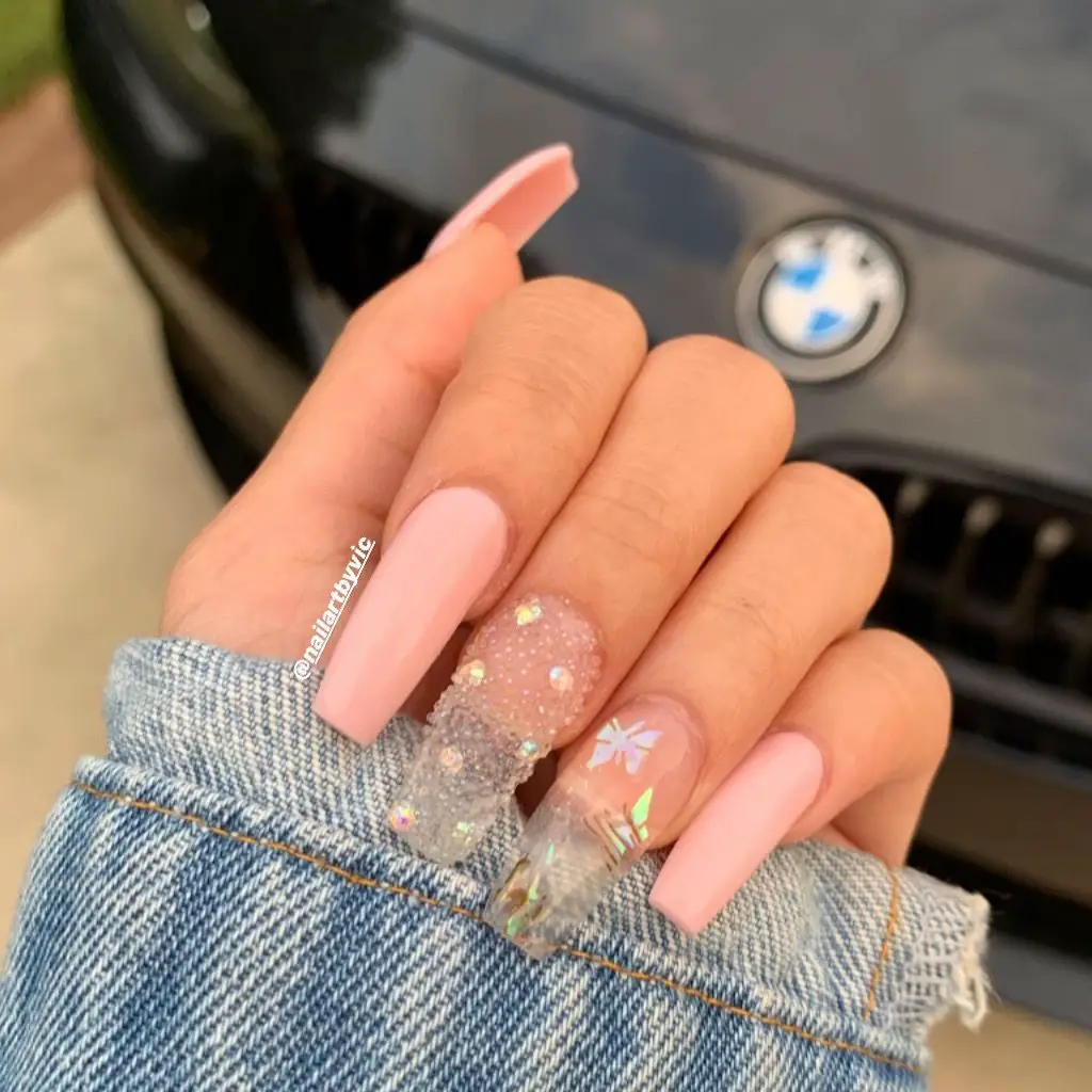 cloudy butterfly pearl nail inspo☁️