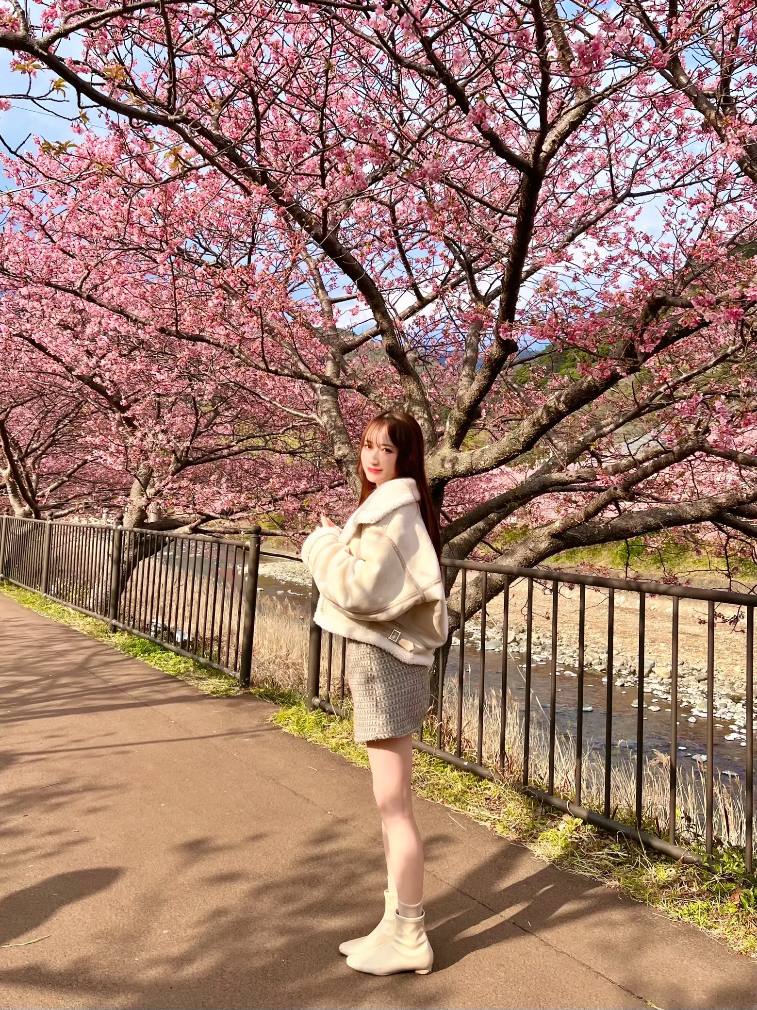 顔タイプフェミニンベージュコーデ | しほみが投稿したフォトブック 