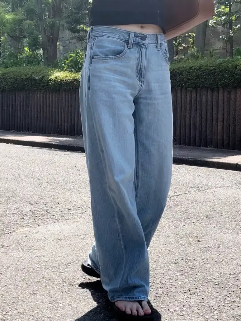 話題のローライズバギージーンズ👖💖 | CHINAが投稿したフォトブック