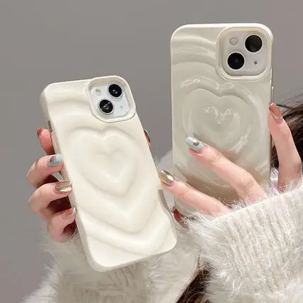 DIOR 日本限定デザイン ハートモチーフ iPhone 15 Proケース DIOR 日本限定デザイン ハートモチーフ iPhone 15 Proケース