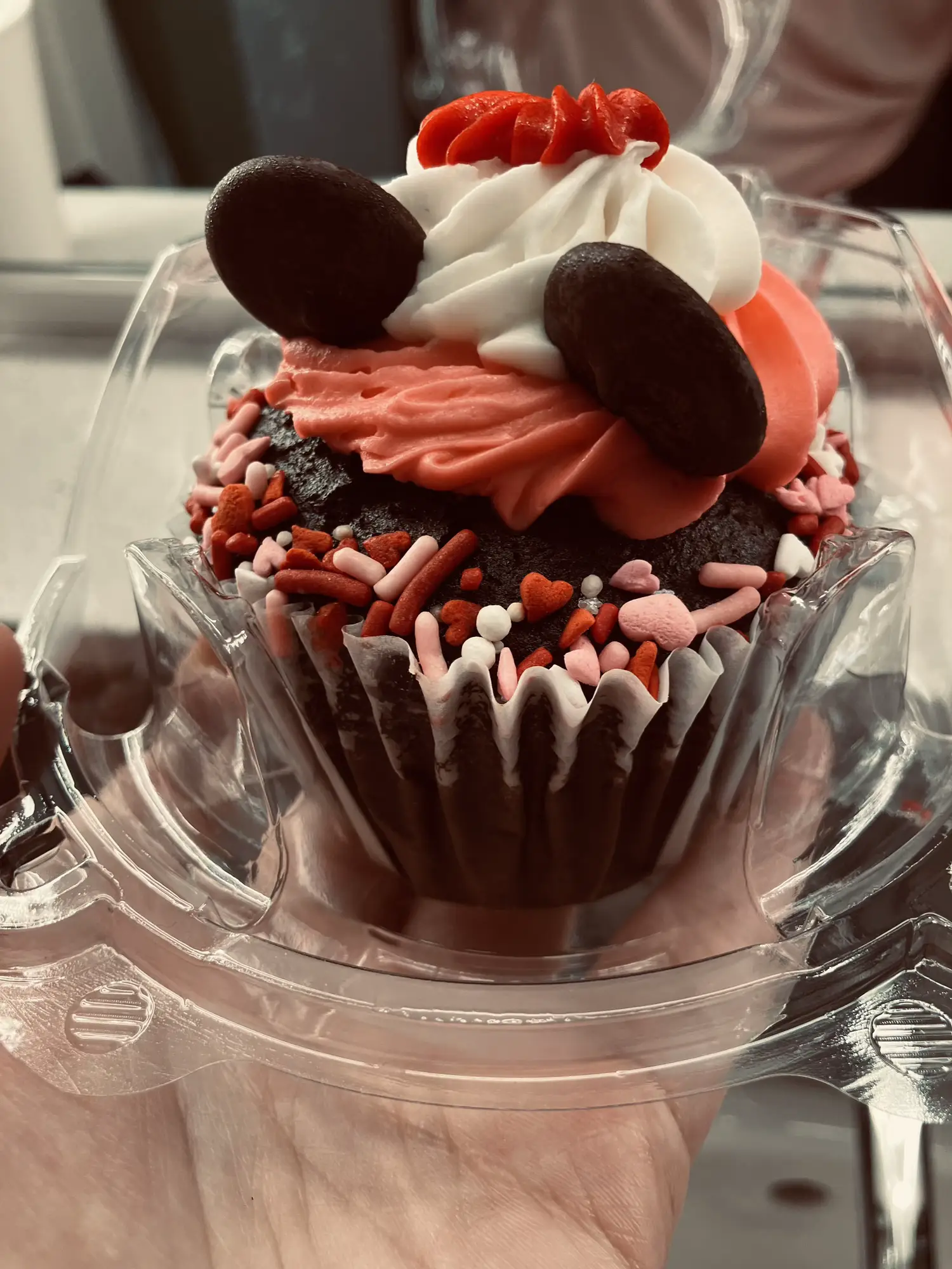 Mickey Mouse cupcake 's images