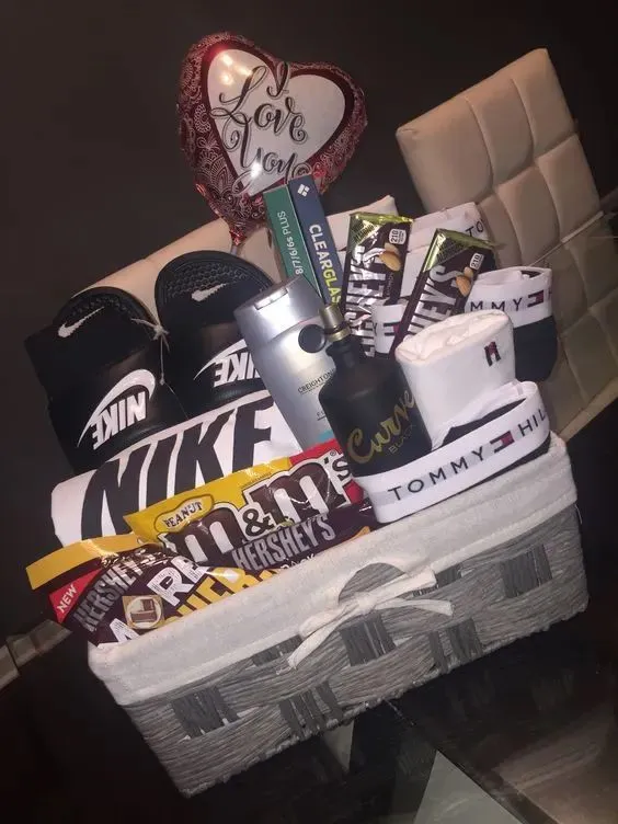 Nike gift outlet basket