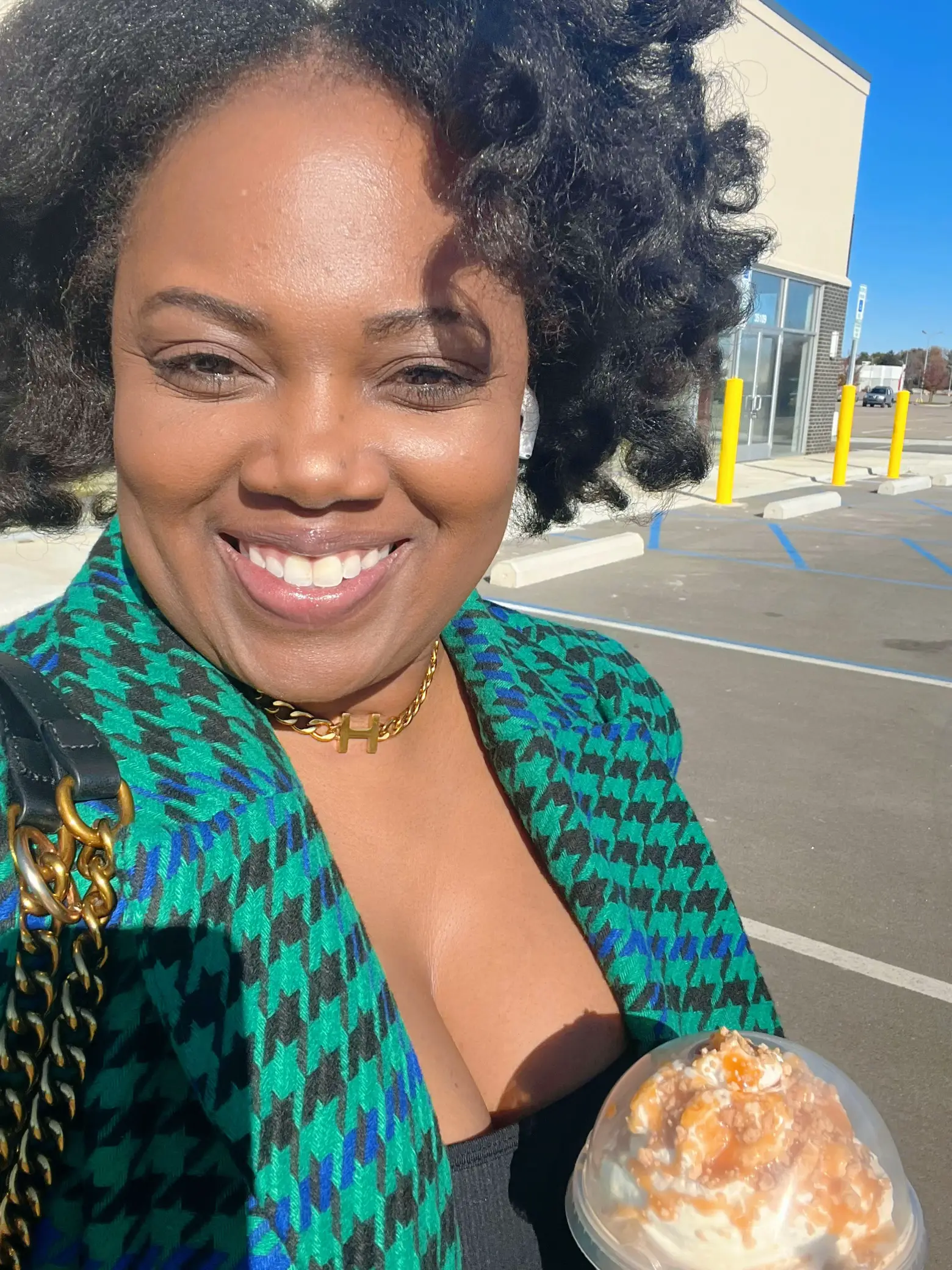 Luxe Look 4 Less! Gallery posted by Simpli Staci Lemon8