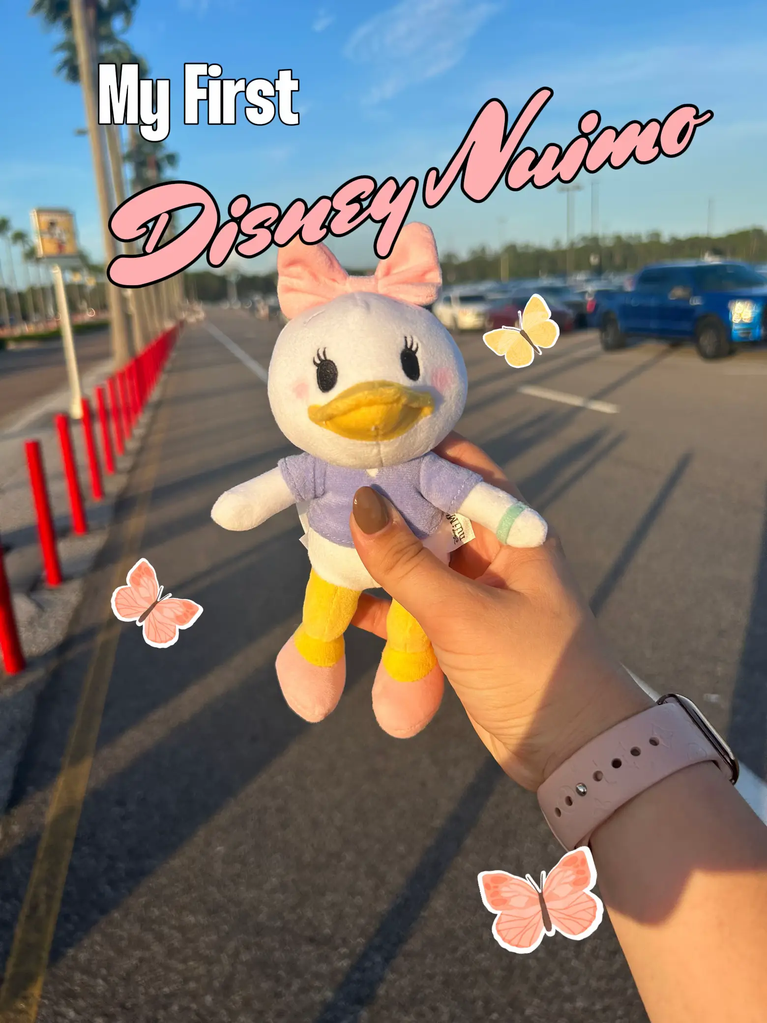 Disney Nuimos Plush - Daisy Duck