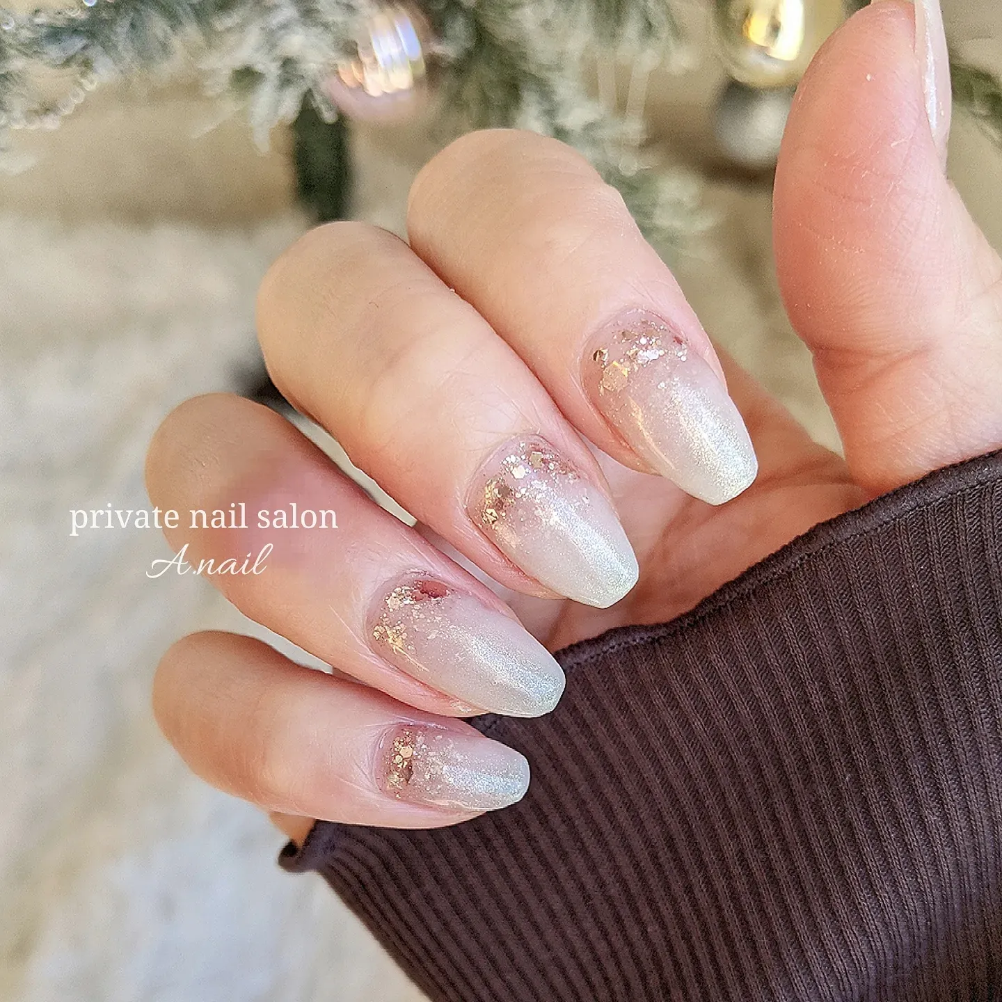 冬のグリッターネイル❄ | A.nail_aimiが投稿したフォトブック | Lemon8