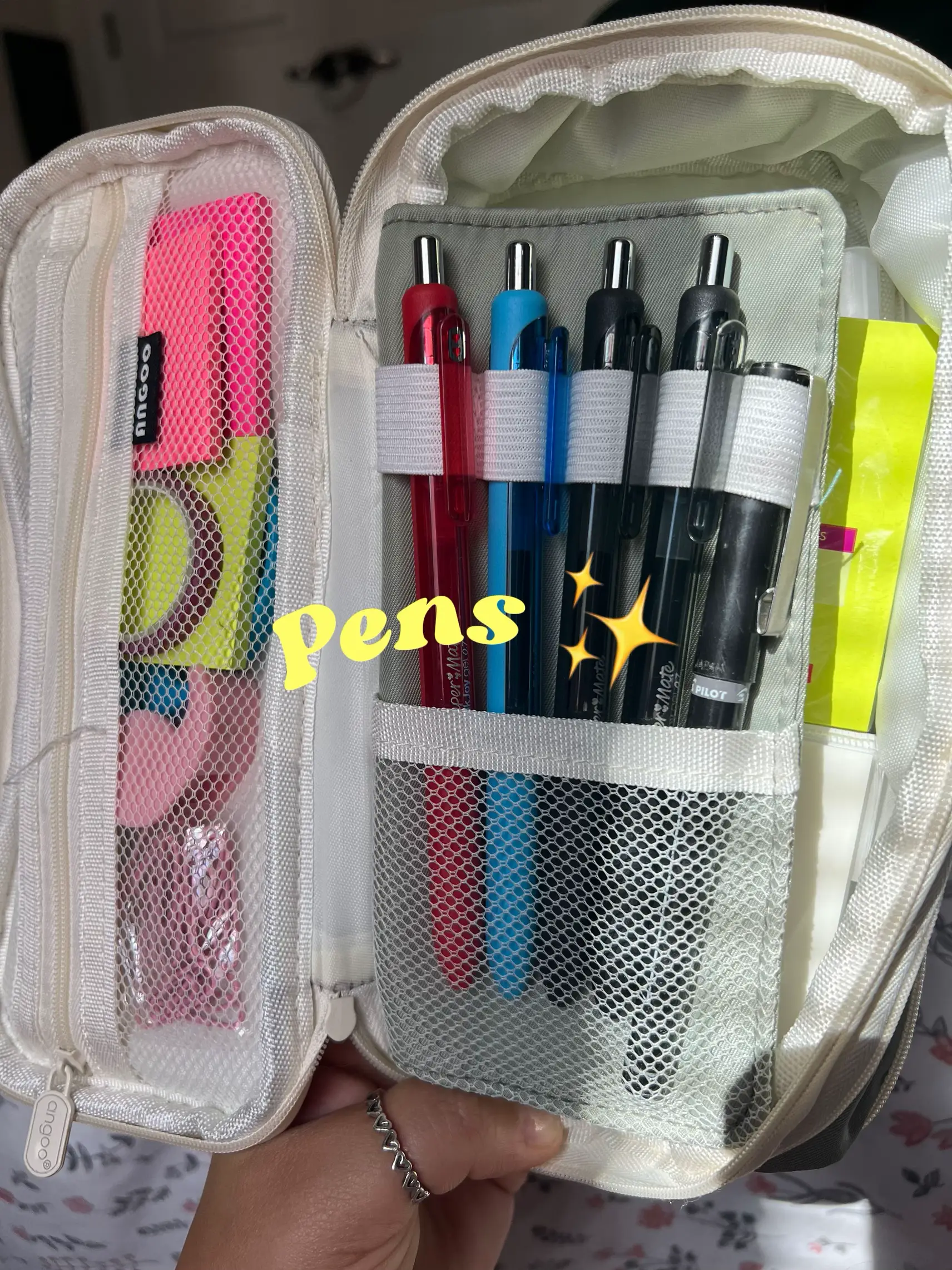 What is in my: Pencil Pouch, Gallery posted by n a y r i a