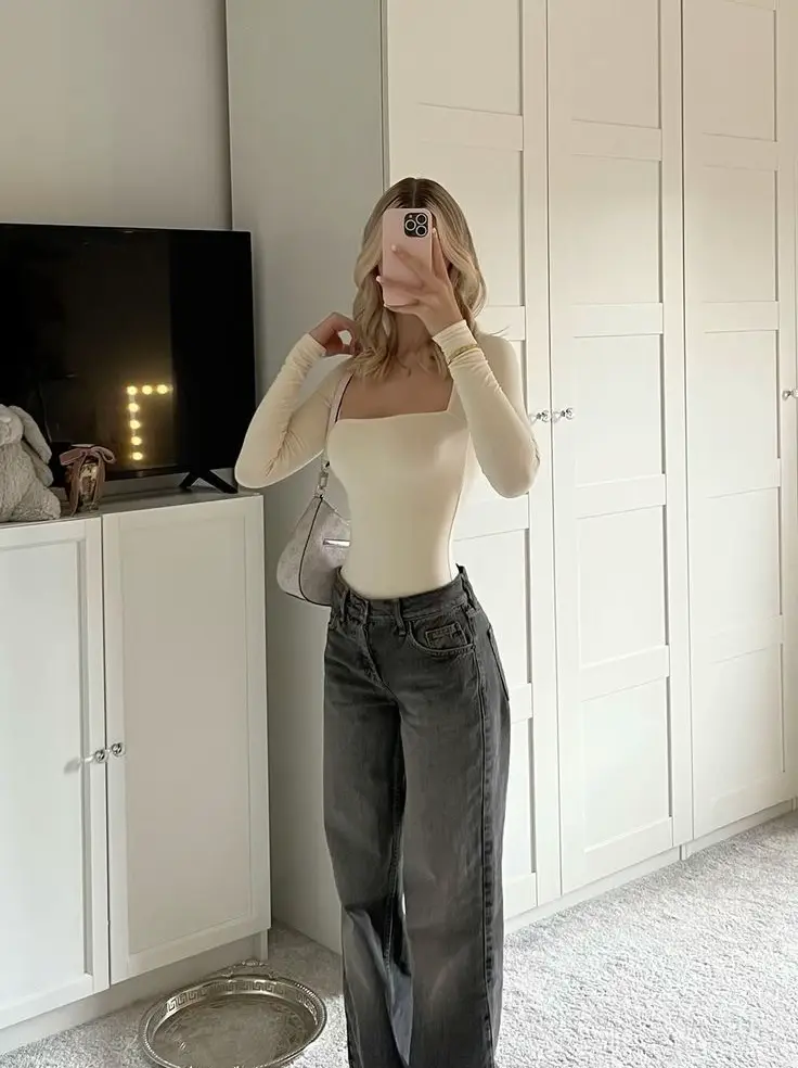 Types of Crop Tops You Need to Have In Your Closet : u/colortheory1