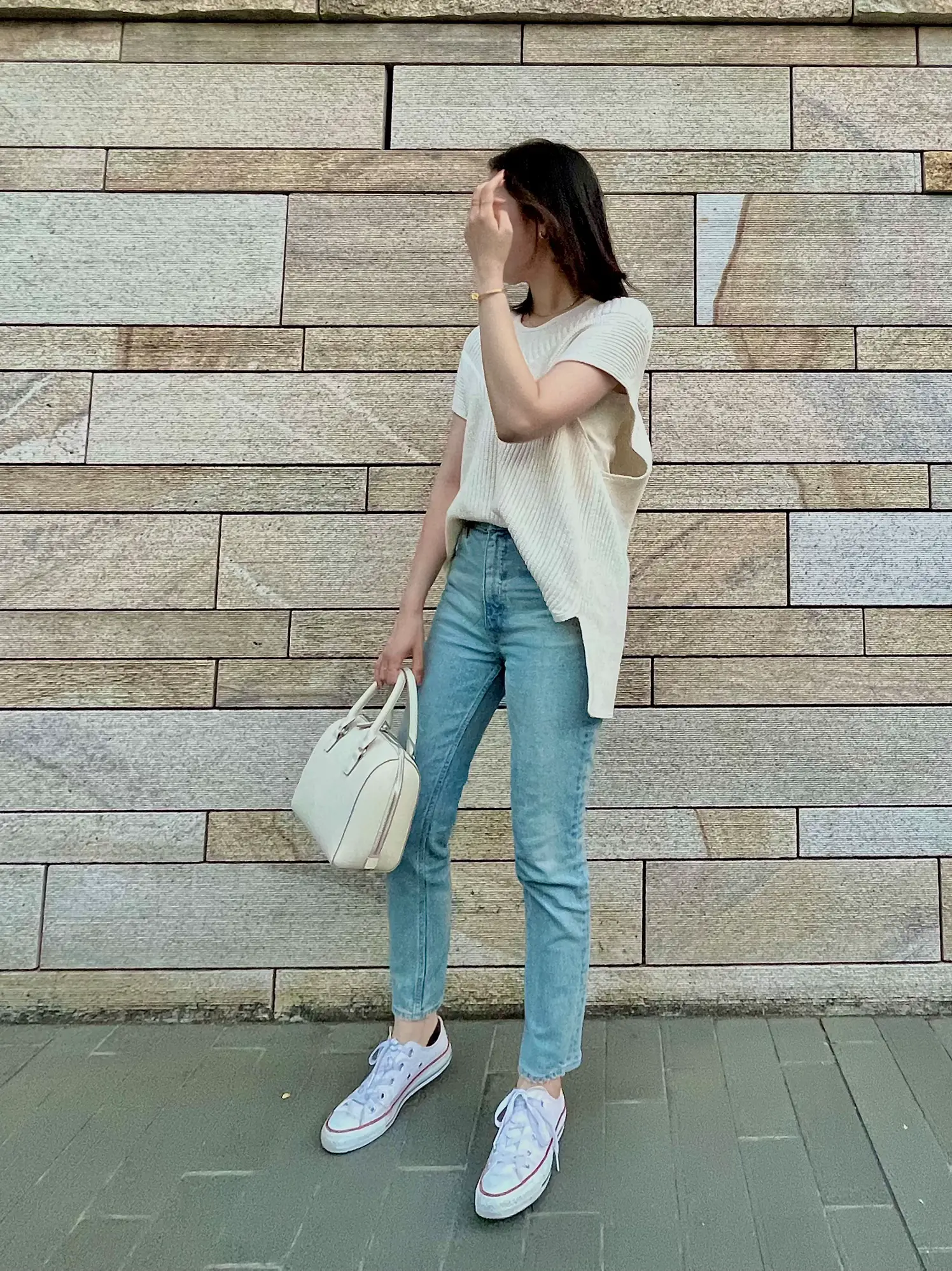 My favorite moussy denim with a beautiful casual outfit