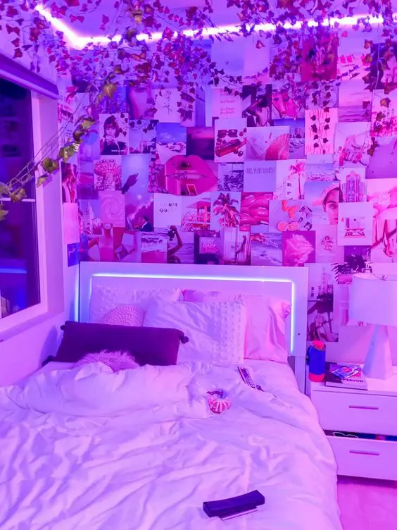 Fairy core grunge room by @y2k.gorl  Room inspiration bedroom, Dreamy room,  Room design bedroom