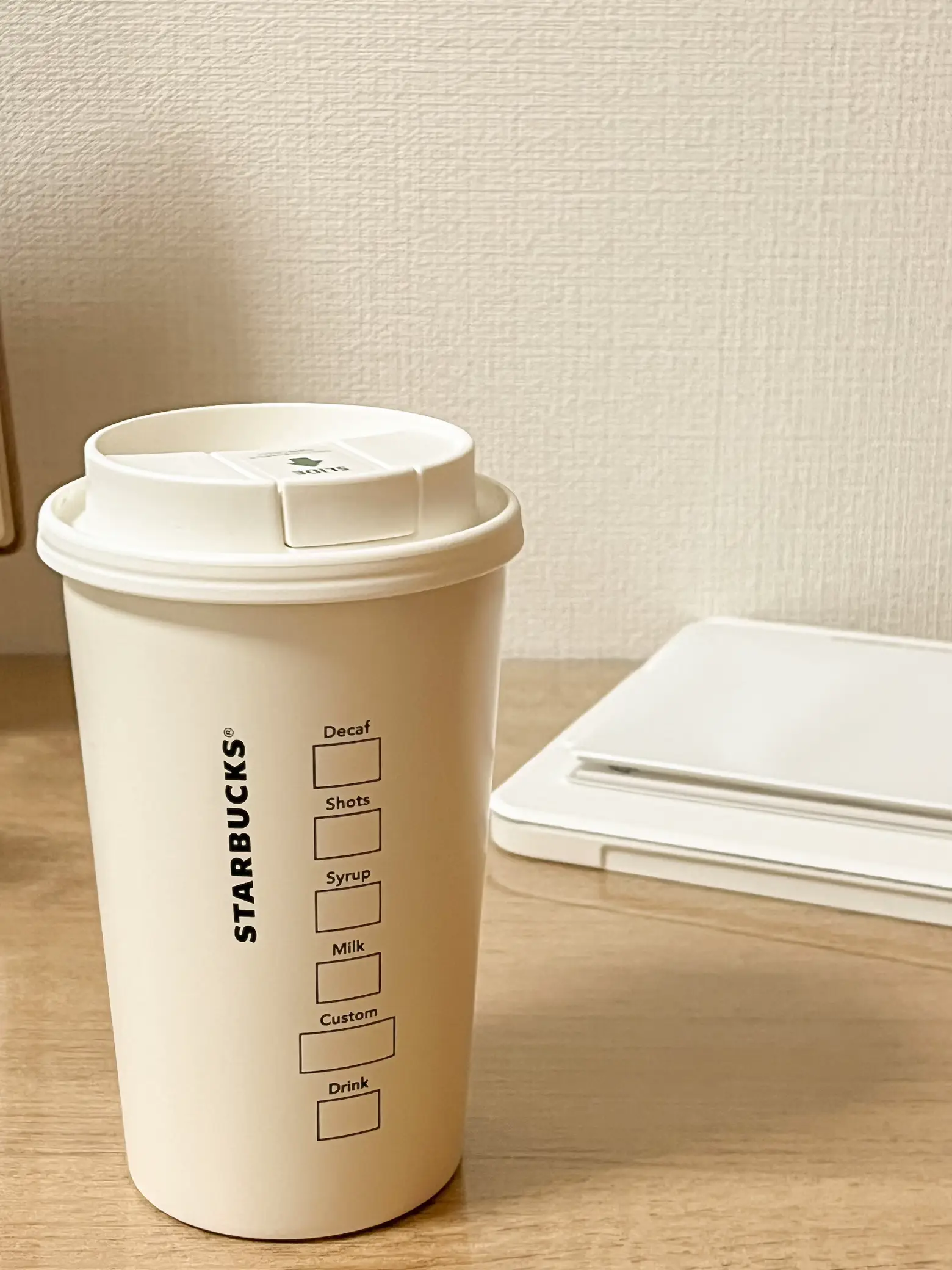 SUPER可愛い Starbucks タンブラー | 綿谷るな / 社会人が投稿したフォトブック | Lemon8