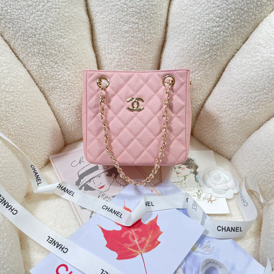 Chanel Super Girl Pink Bag👛👛👛, Gallery posted by Vivian💗💗💗