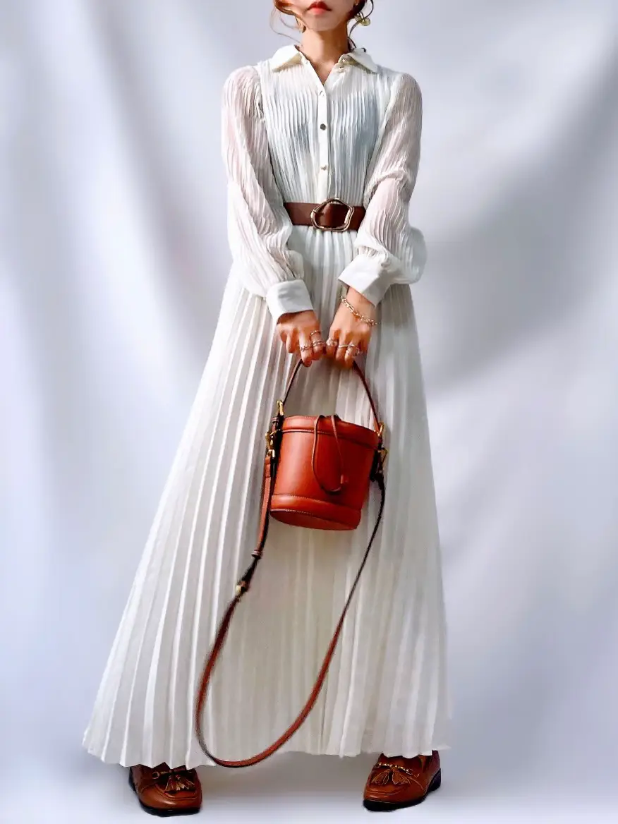 ドレス【ELISABETTA FRANCHI】白ワンピース 袖が変わったデザインです ...