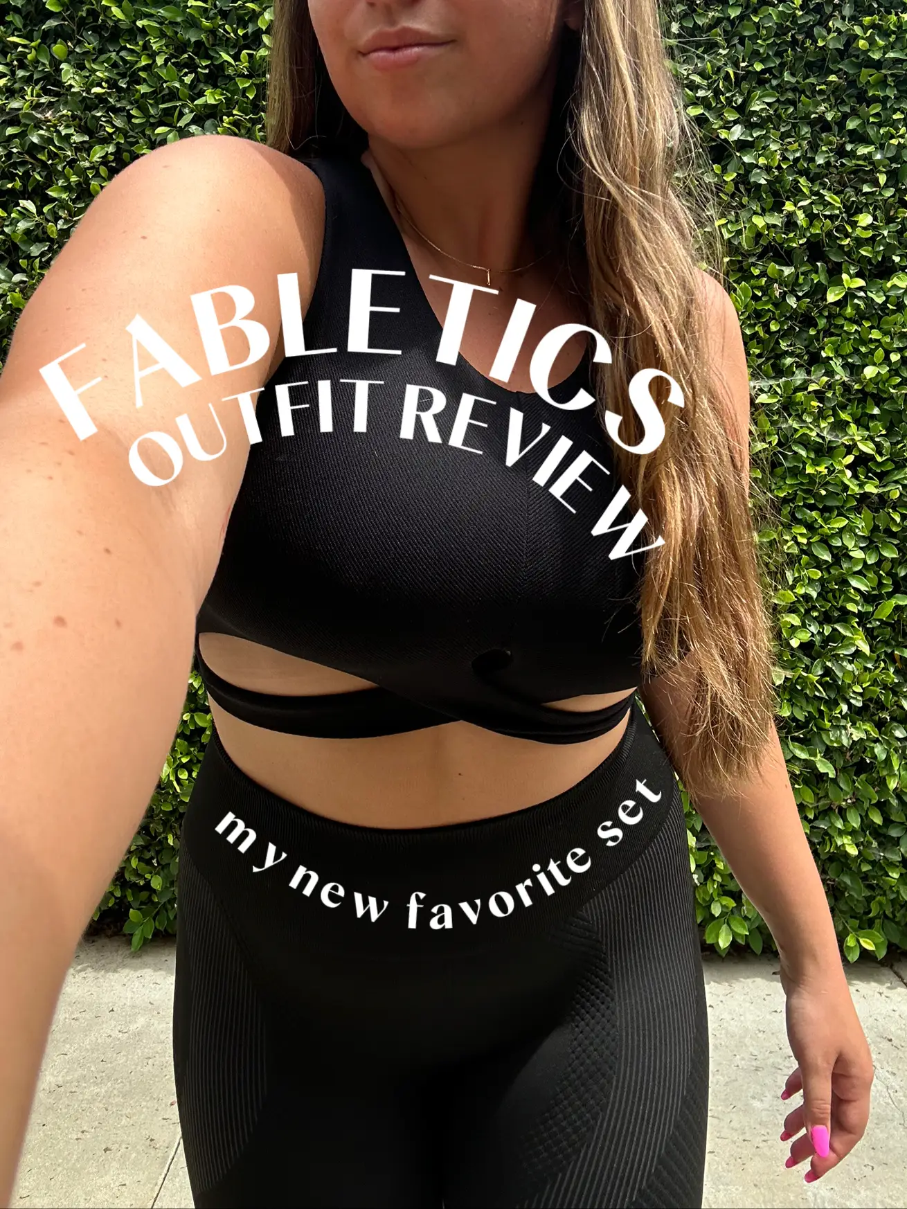 For my workout today, I'm wearing our @fabletics Mesh Breathable Medium  Impact Sports Bra with the Motion 365+ High-Waisted Legging in