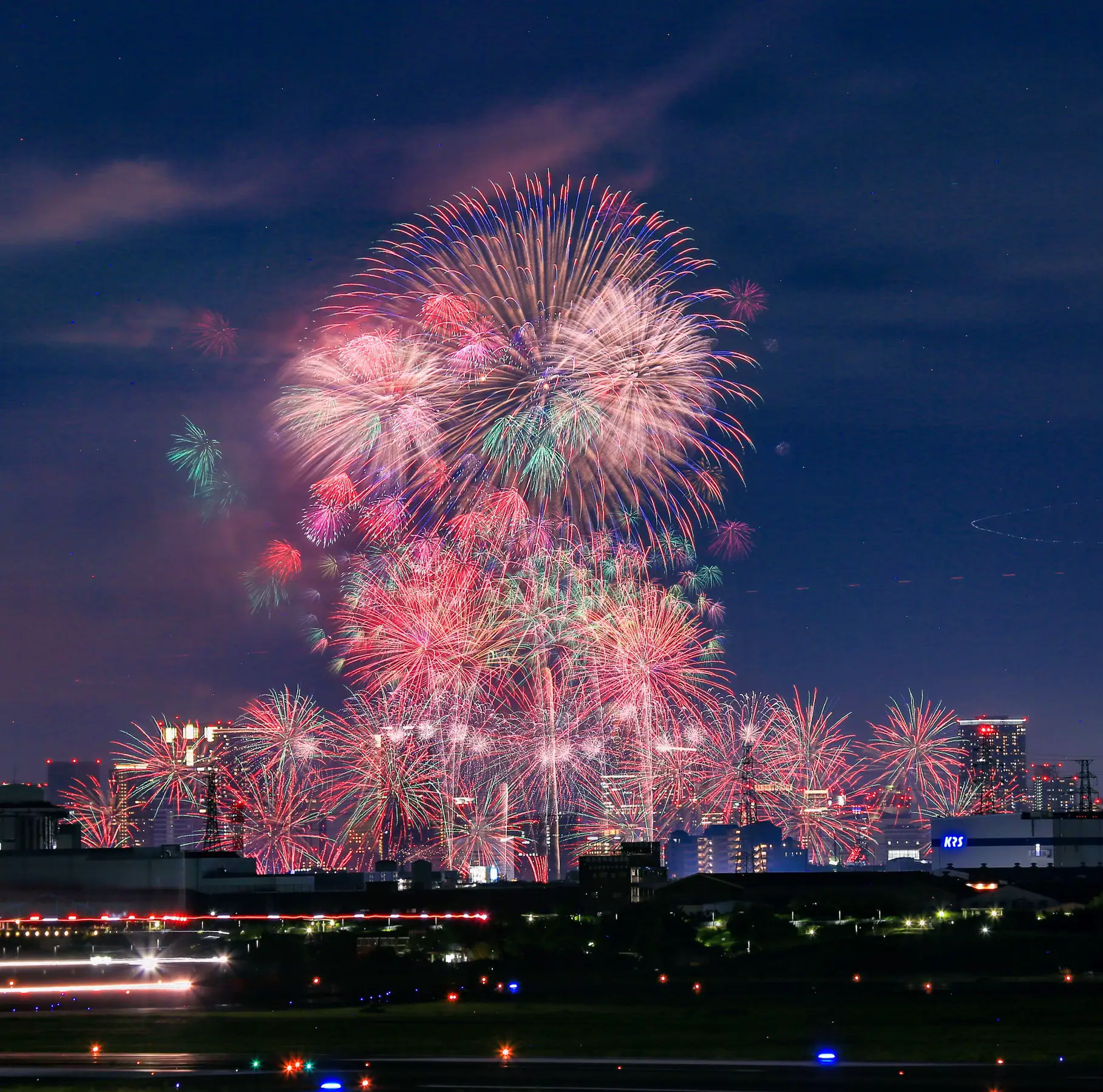 大阪】夏の風物詩✨なにわ淀川花火大会 | チサトが投稿したフォト