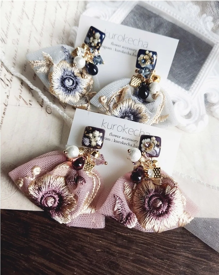 秋冬おすすめ 】華やかなインド刺繍🥀イヤリング・ピアス （ 誕生日プレゼント , ギフト ） | kurokechaが投稿したフォトブック |  Lemon8