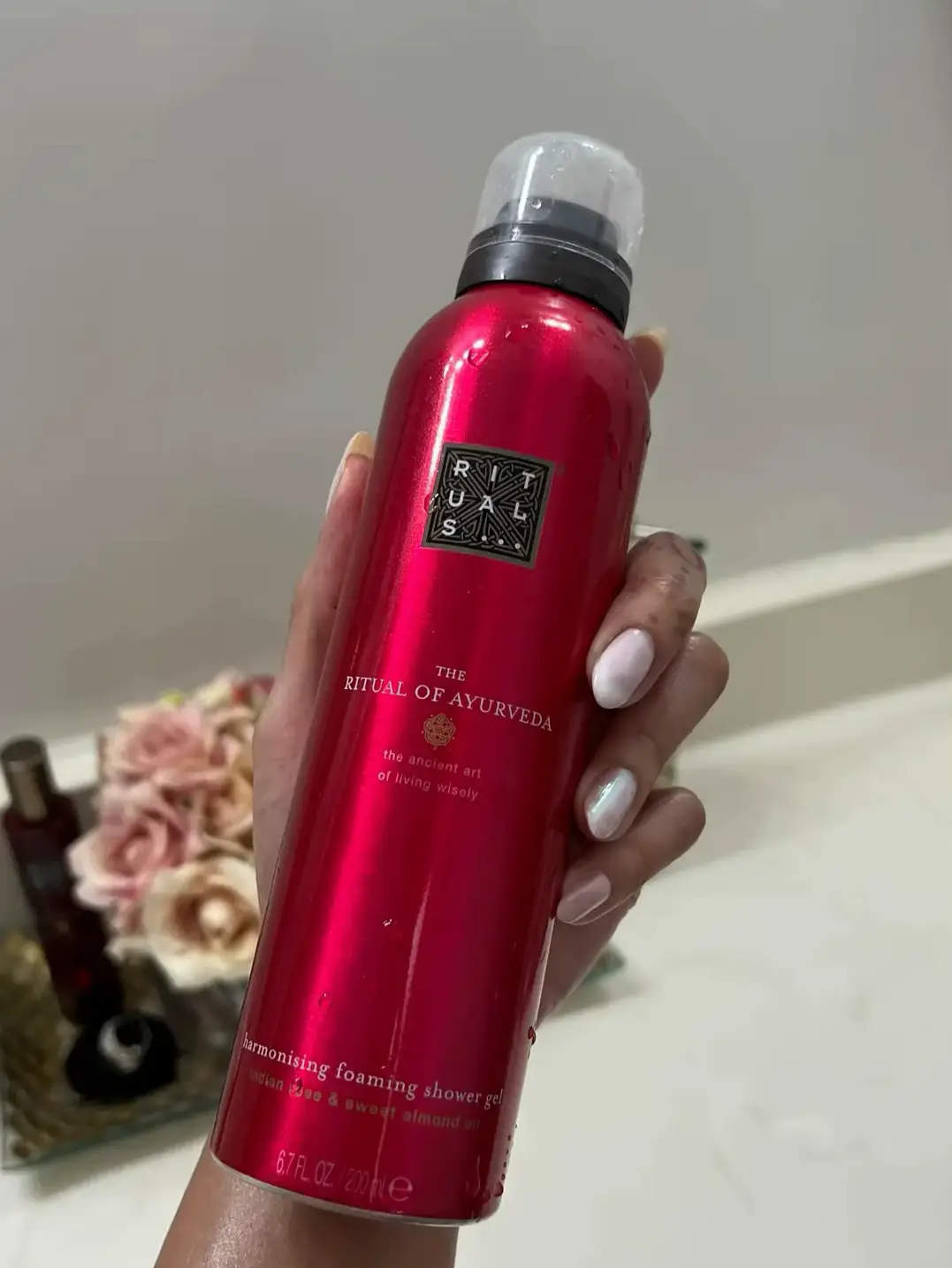 The Best Smelling Shower Gel Gallery posted by VersatileShorty Lemon8