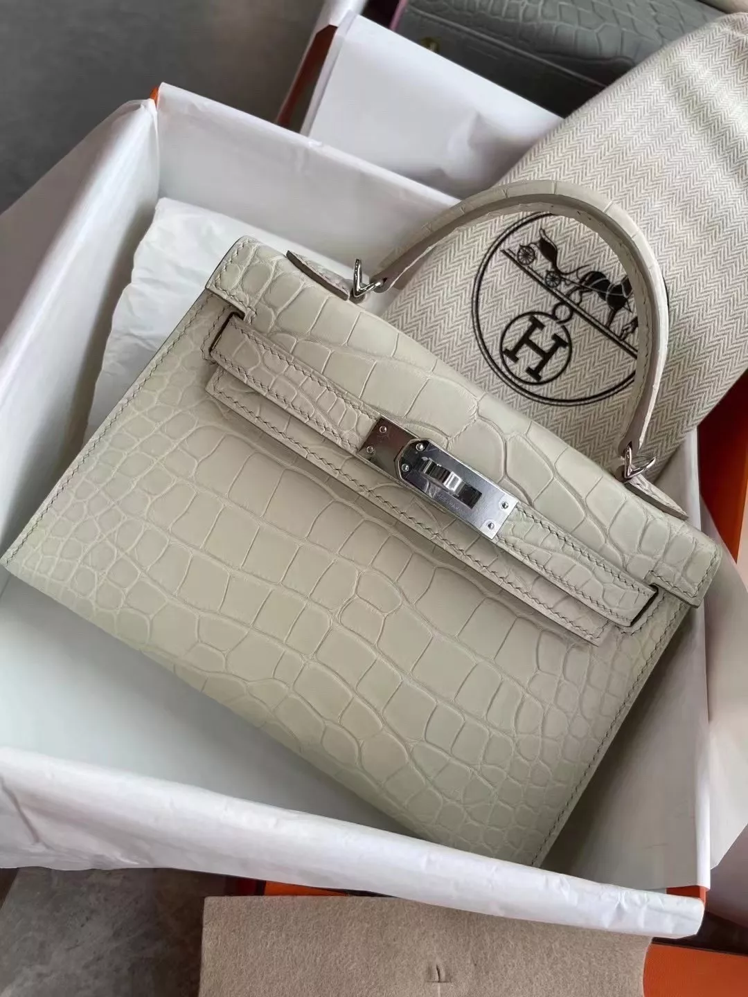 HERMES ピコタンロックPM Beton ゴールド金具W刻（エルメスのバッグ 