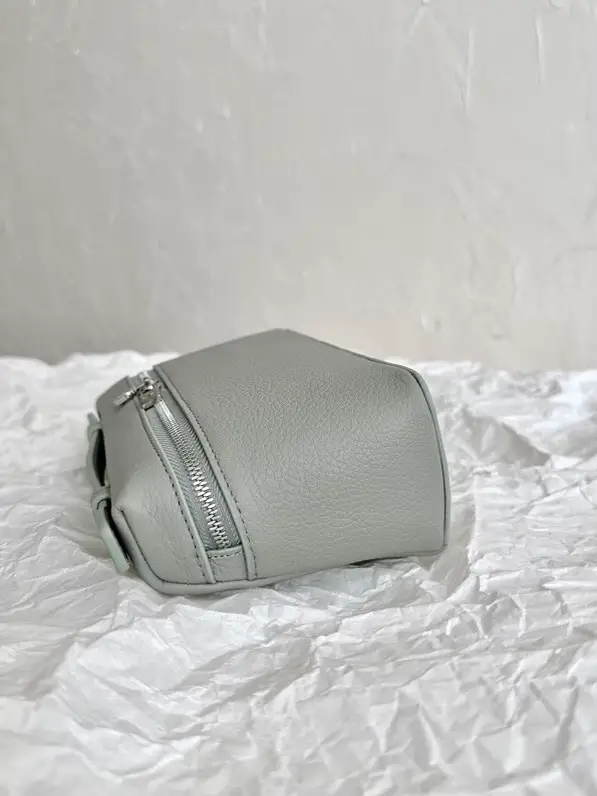Loro Piana Extra Pocket L19 Crossbody Leather Bag New Authentic