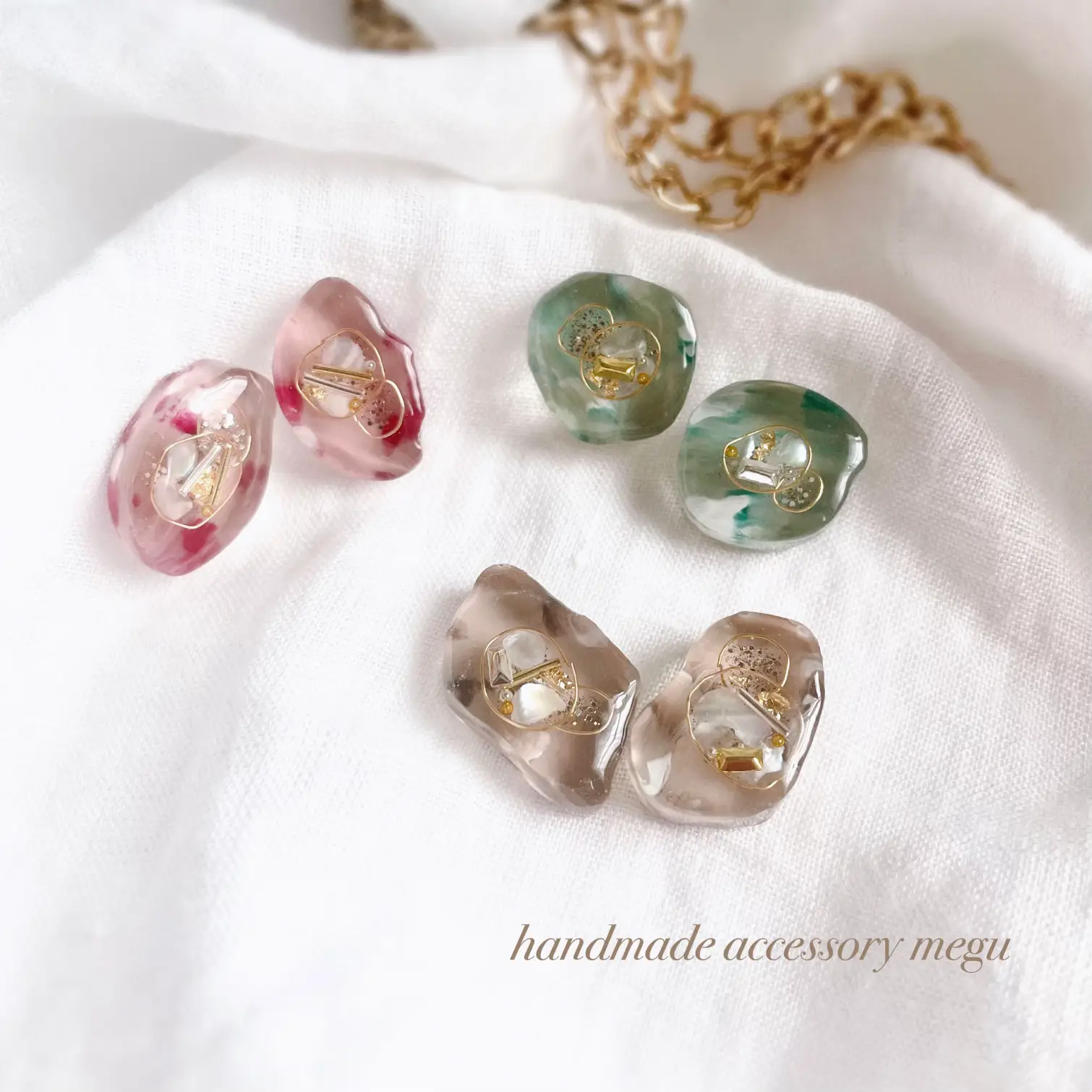 60 ちゅるんちゅるんレジン✖︎ガラスチャーム　ピアスorイヤリング 60 ちゅるんちゅるんレジン✖︎ガラスチャーム ピアスorイヤリング